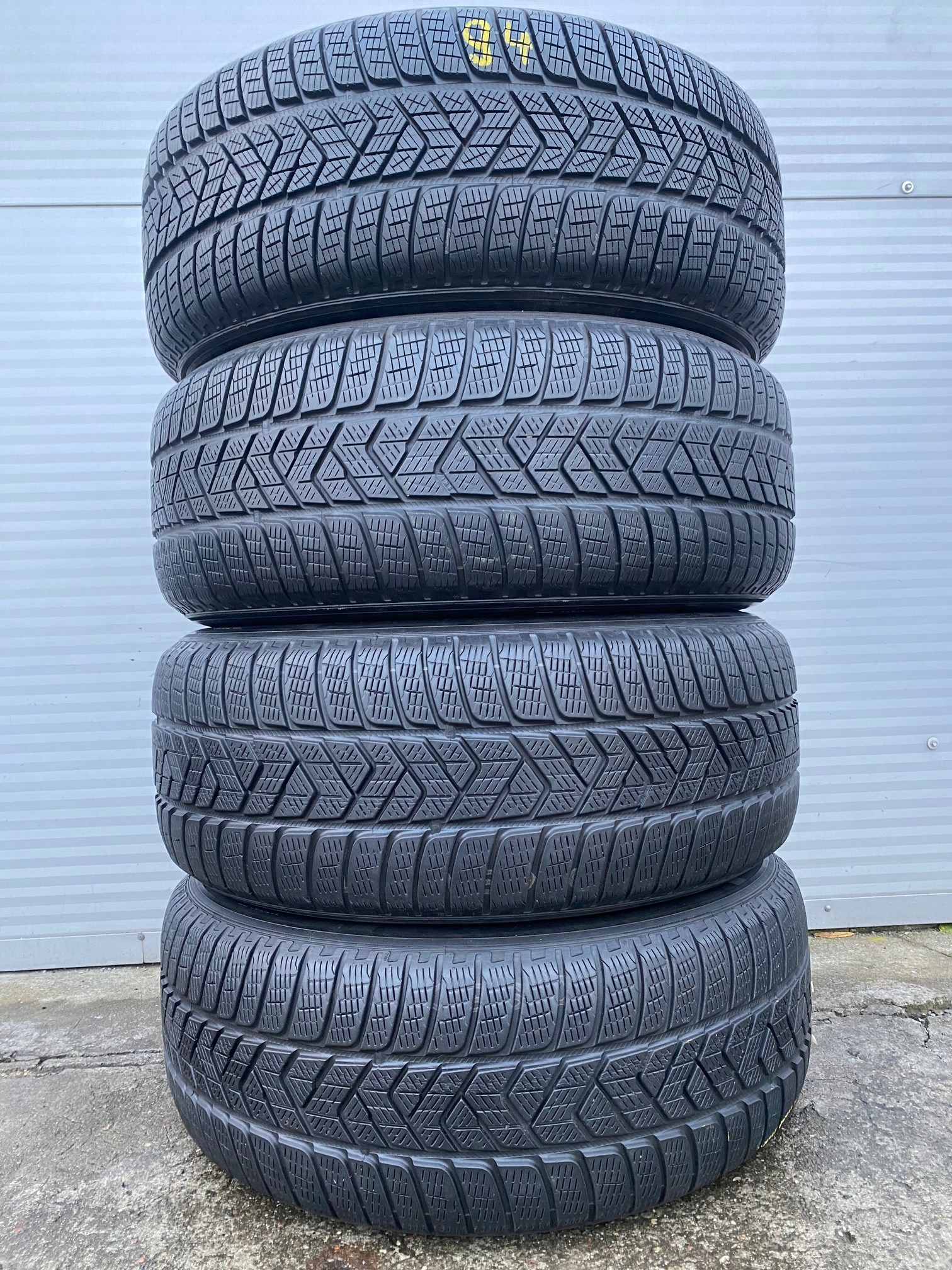 4szt OPONY ZIMOWE PIRELLI SCORPION 255/55/18 XL Run flat bdb stan !