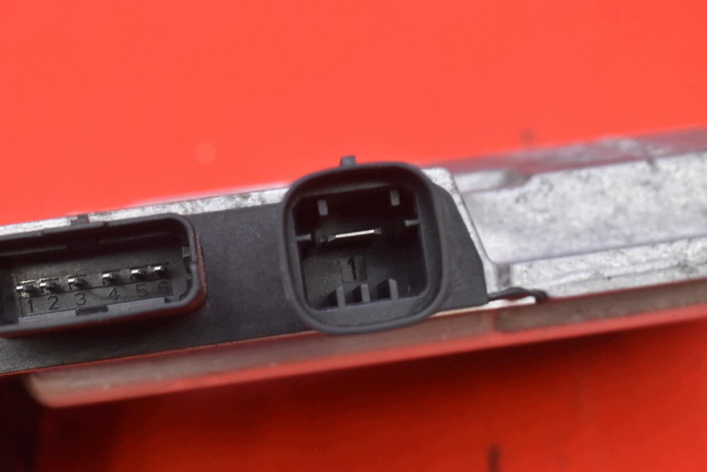 control unit module START/STOP 9810858380 PEUGEOT 308 2 II T9 1.6 HDI 120 KM