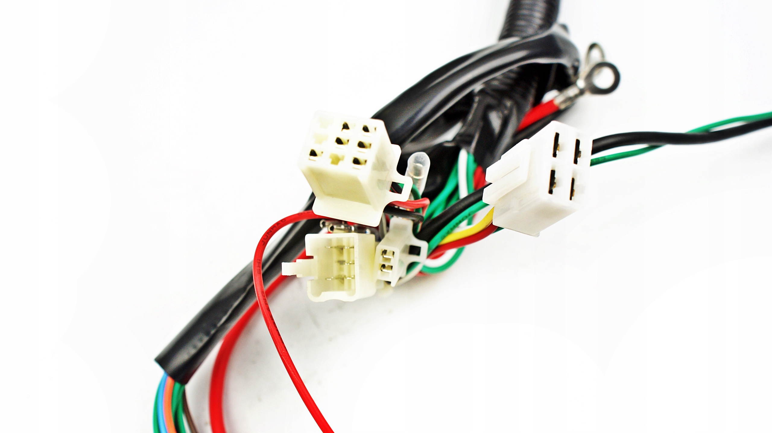 WIĄZKA INSTALACJI ELEKTRYCZNEJ KPL. ATV 110 Numer katalogowy części WZMOTO.PL AB5V1028