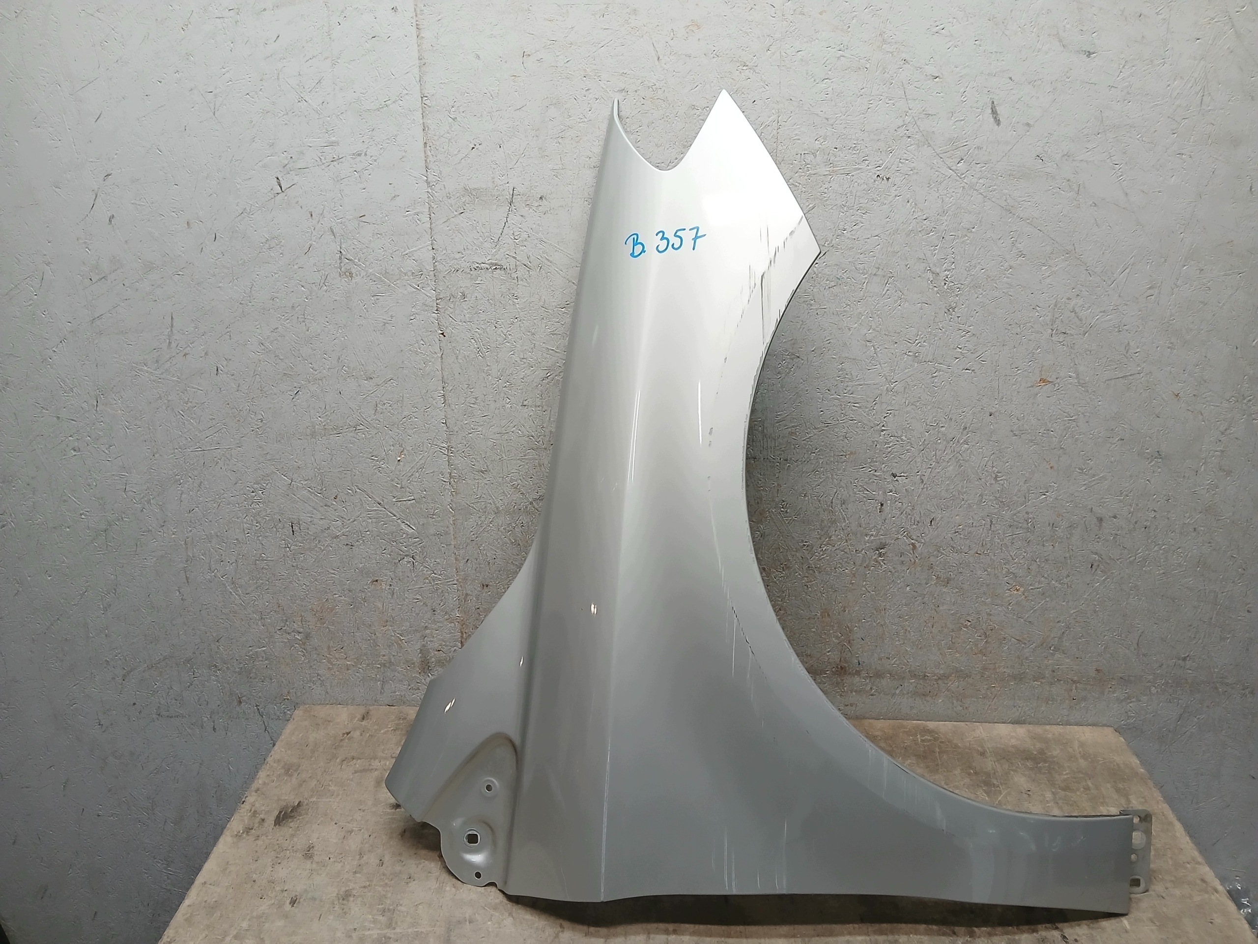 fender front right MERCEDES B-class B class W246 A246 11-18