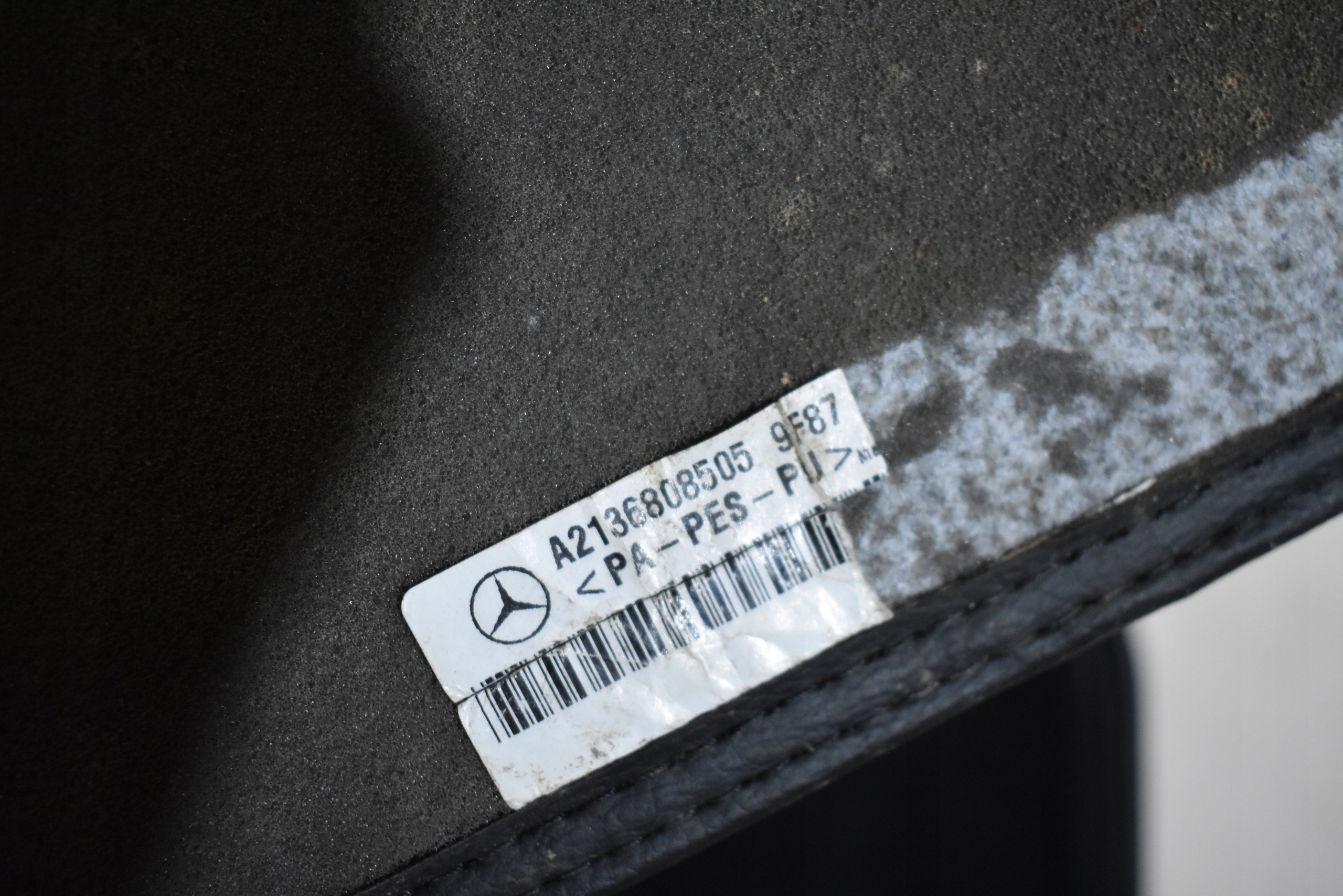 mat WELUROWY DESIGNO MERCEDES W213 W257 1