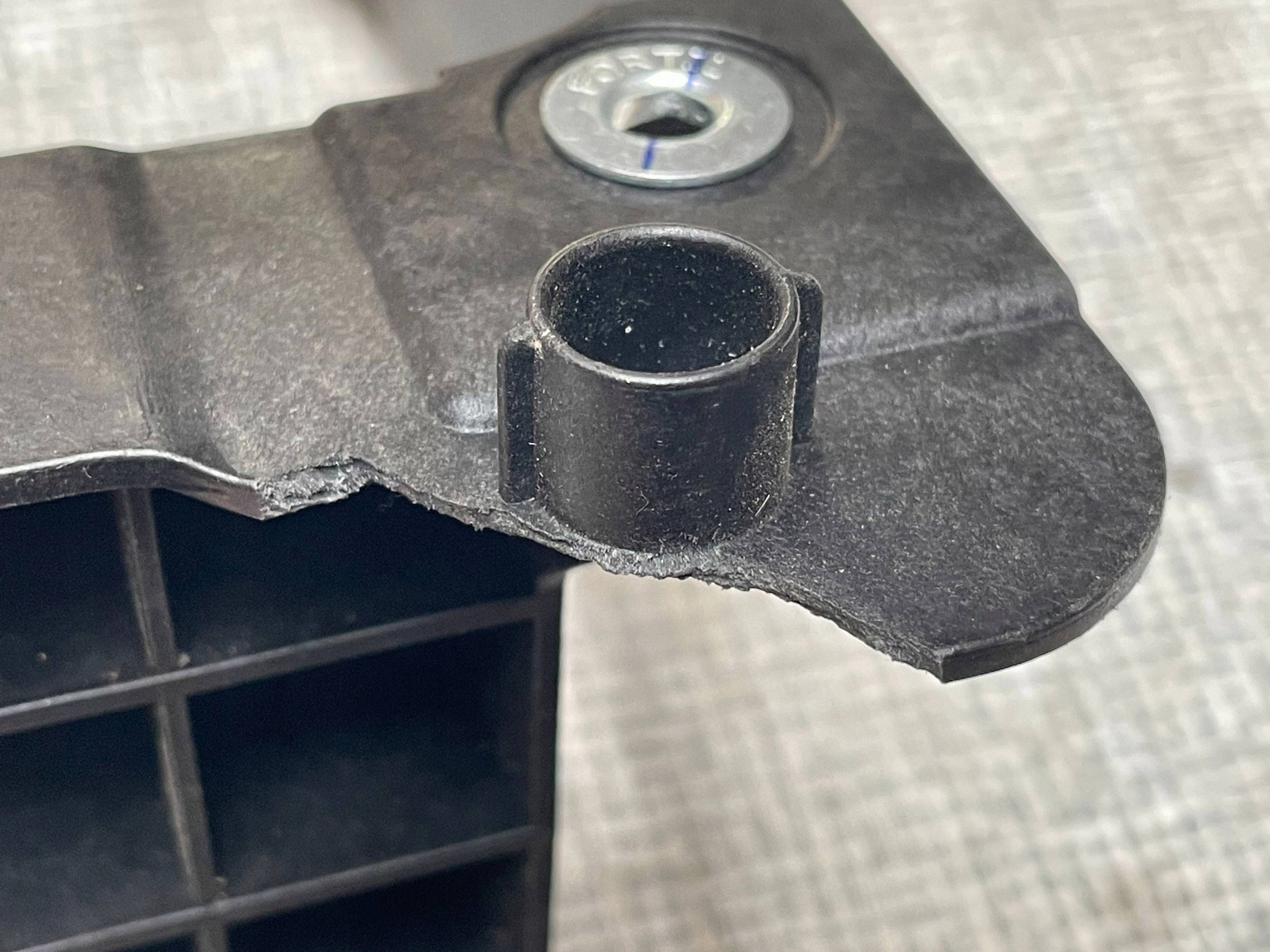 VOLKSWAGEN GOLF VIII bracket holder TUNELU 5H0863233D @M