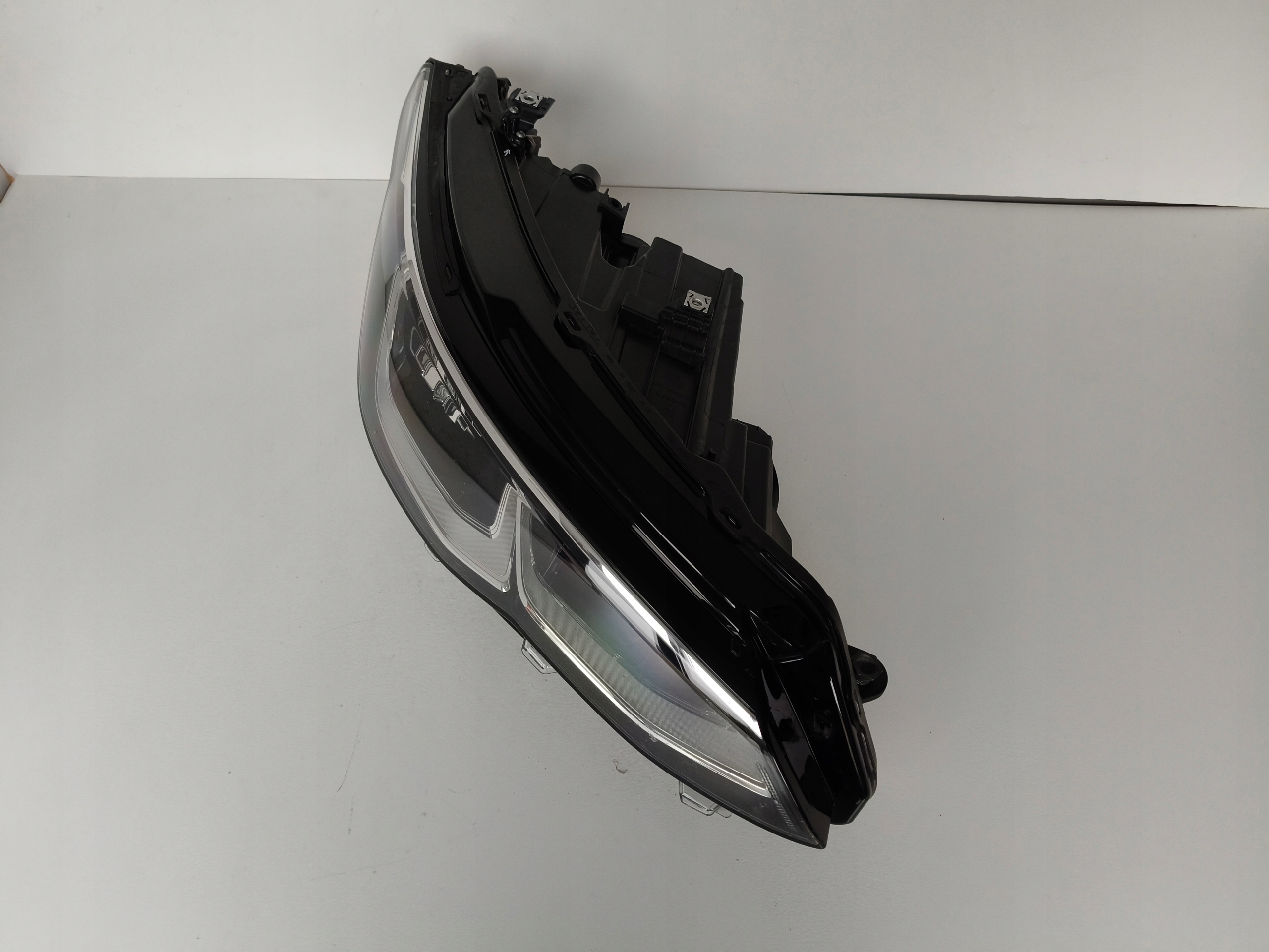 light right REFLEKTOR VW GOLF VIII 8 5H 5H0 20- LED