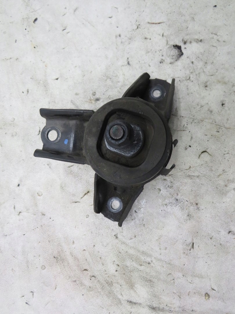 лапа подушка Двигателя Hyundai I20 II 1.4