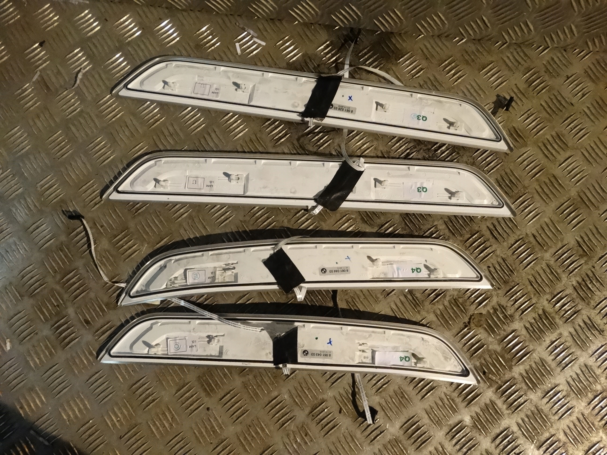 mouldings caps threshold LED M-P BMW G11 1