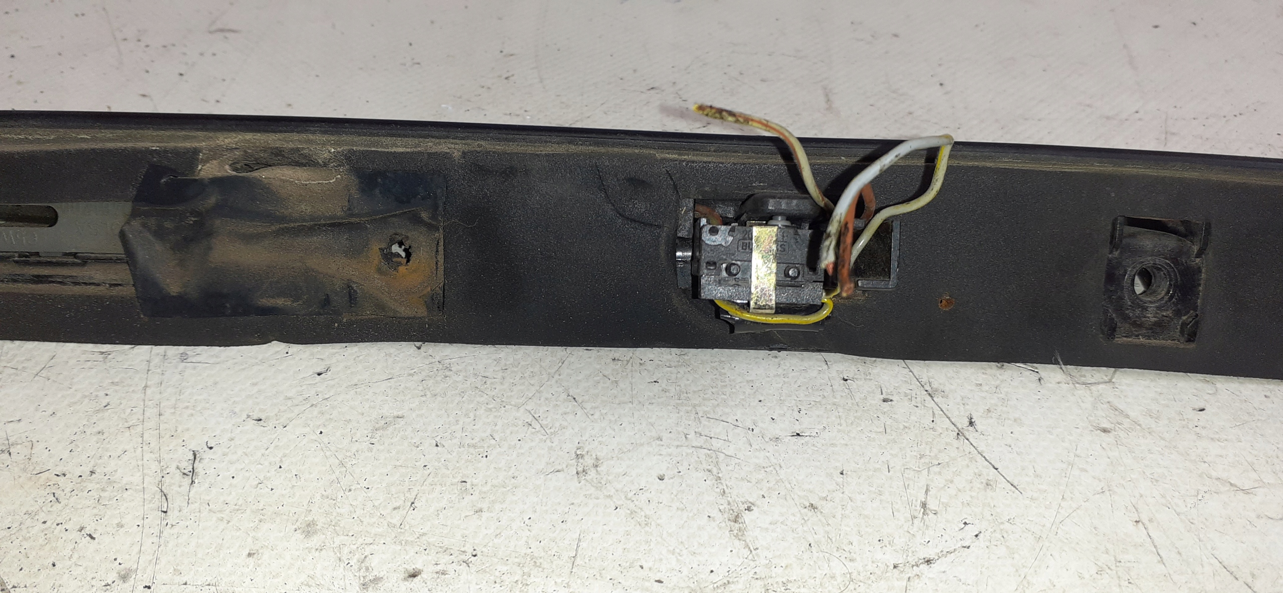 Couverture Moulage Arrière du capot BMW E46 Berline