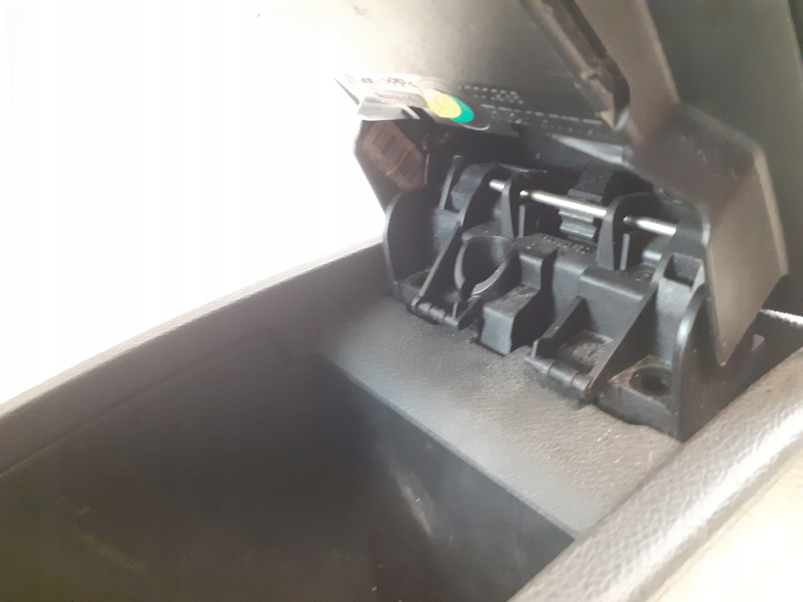 TUNEL central armrest RENAULT LAGUNA III