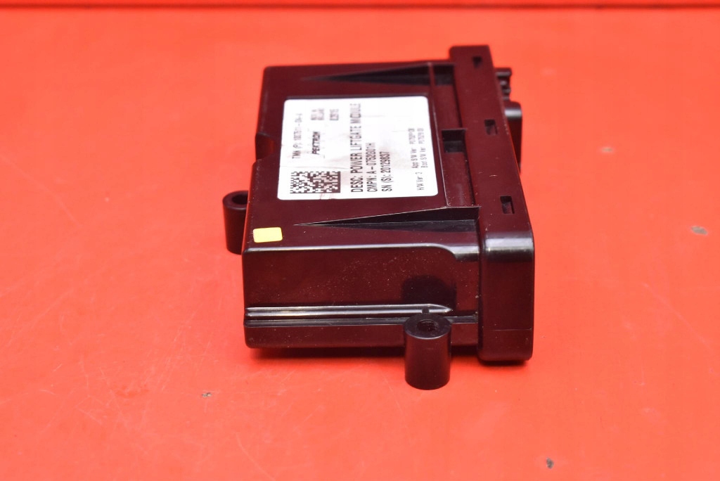 control unit module bonnet 1007511-00-A TESLA MODEL S 12-20