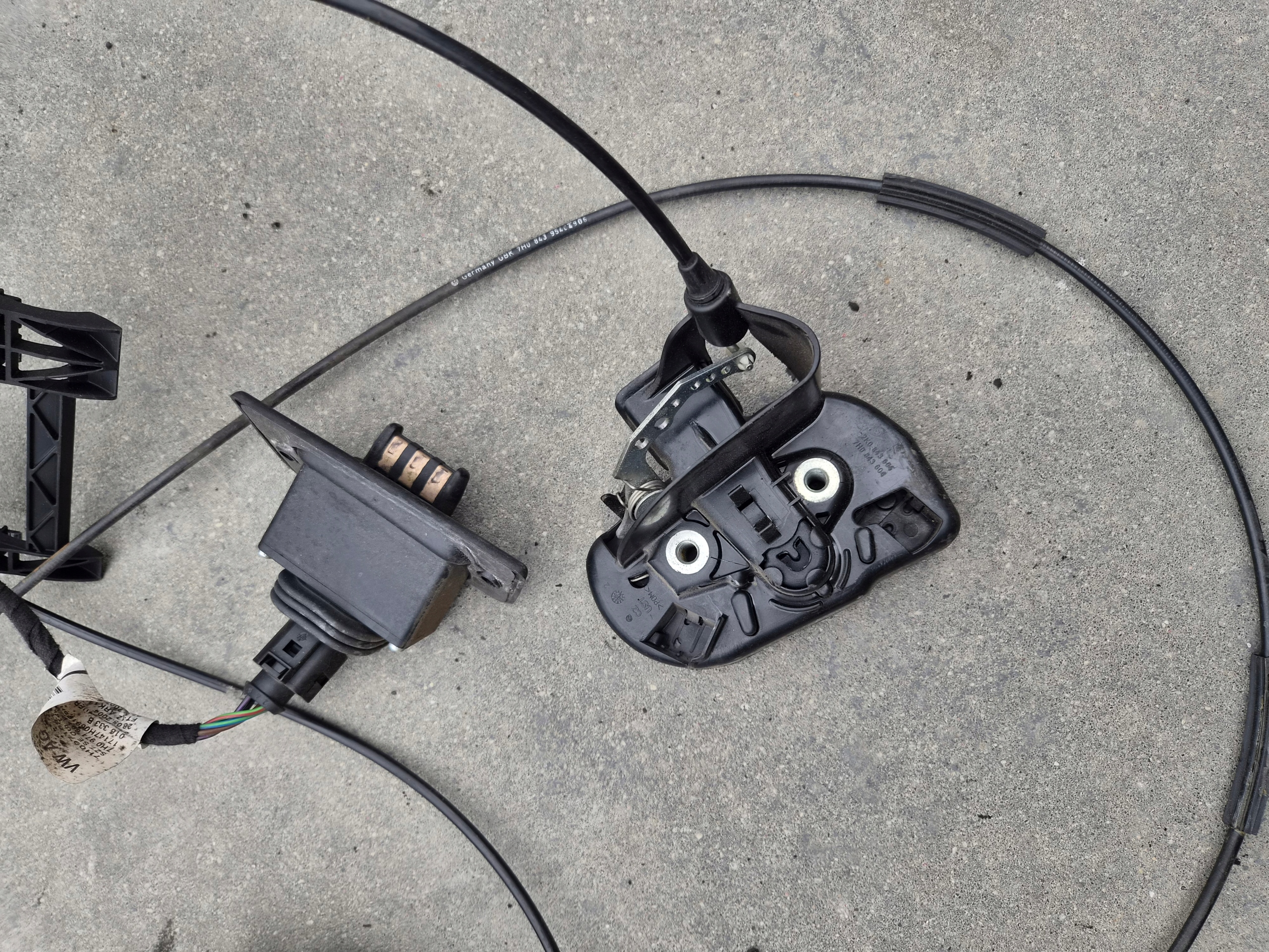 VW T5 Schloß Tür gleitende rechts 7H0843654AC