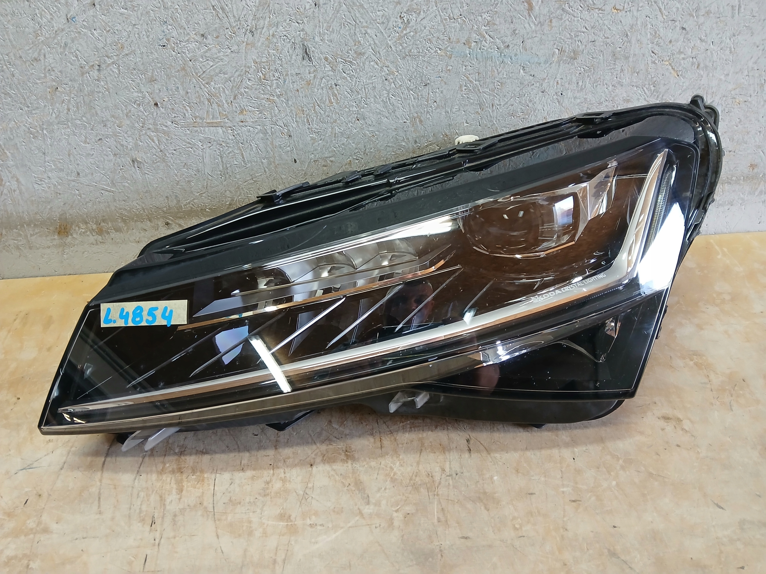 light front left SKODA SUPERB III 3 LIFT FULL LED 3V1941015E