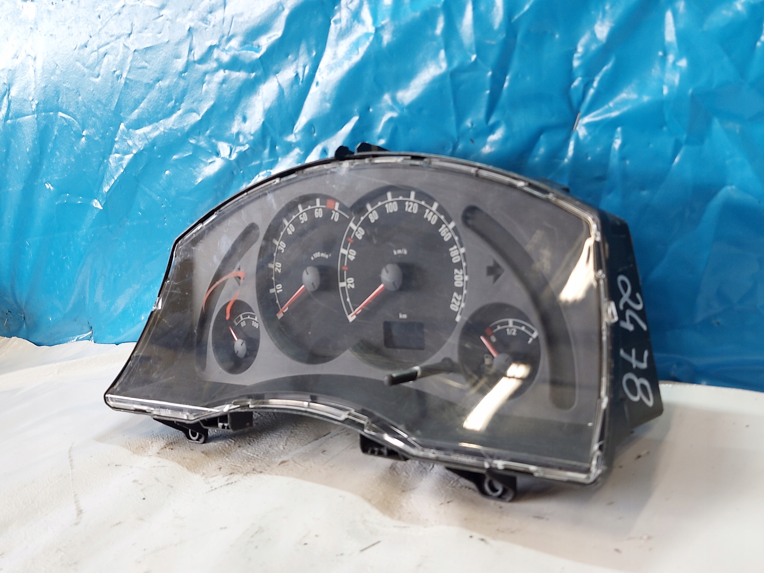 dials clock OPEL MERIVA A 1.4 B 13214765LH