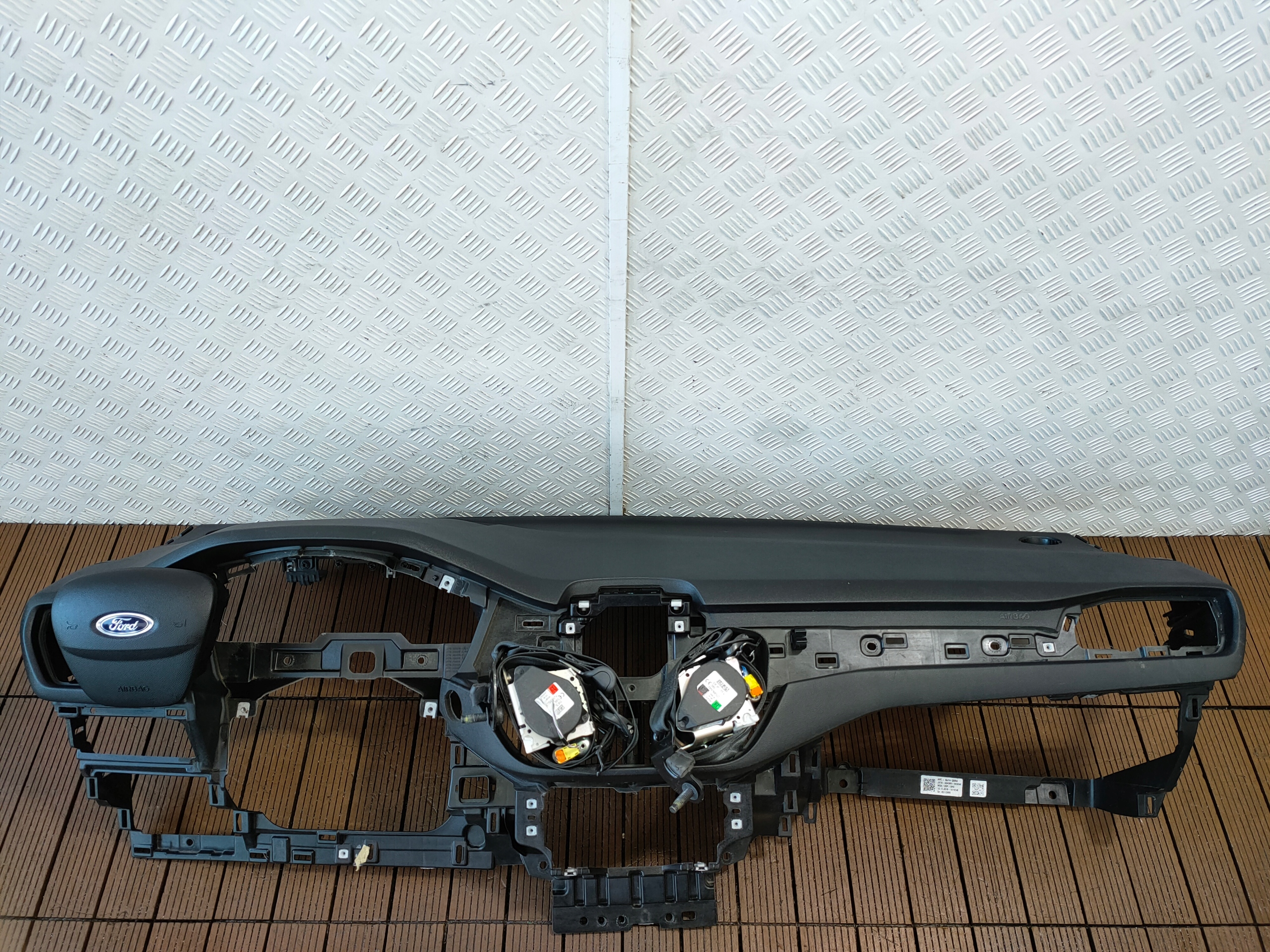 FORD FOCUS MK4 dashboard instrument panel console airbag tension belts START/STOP original