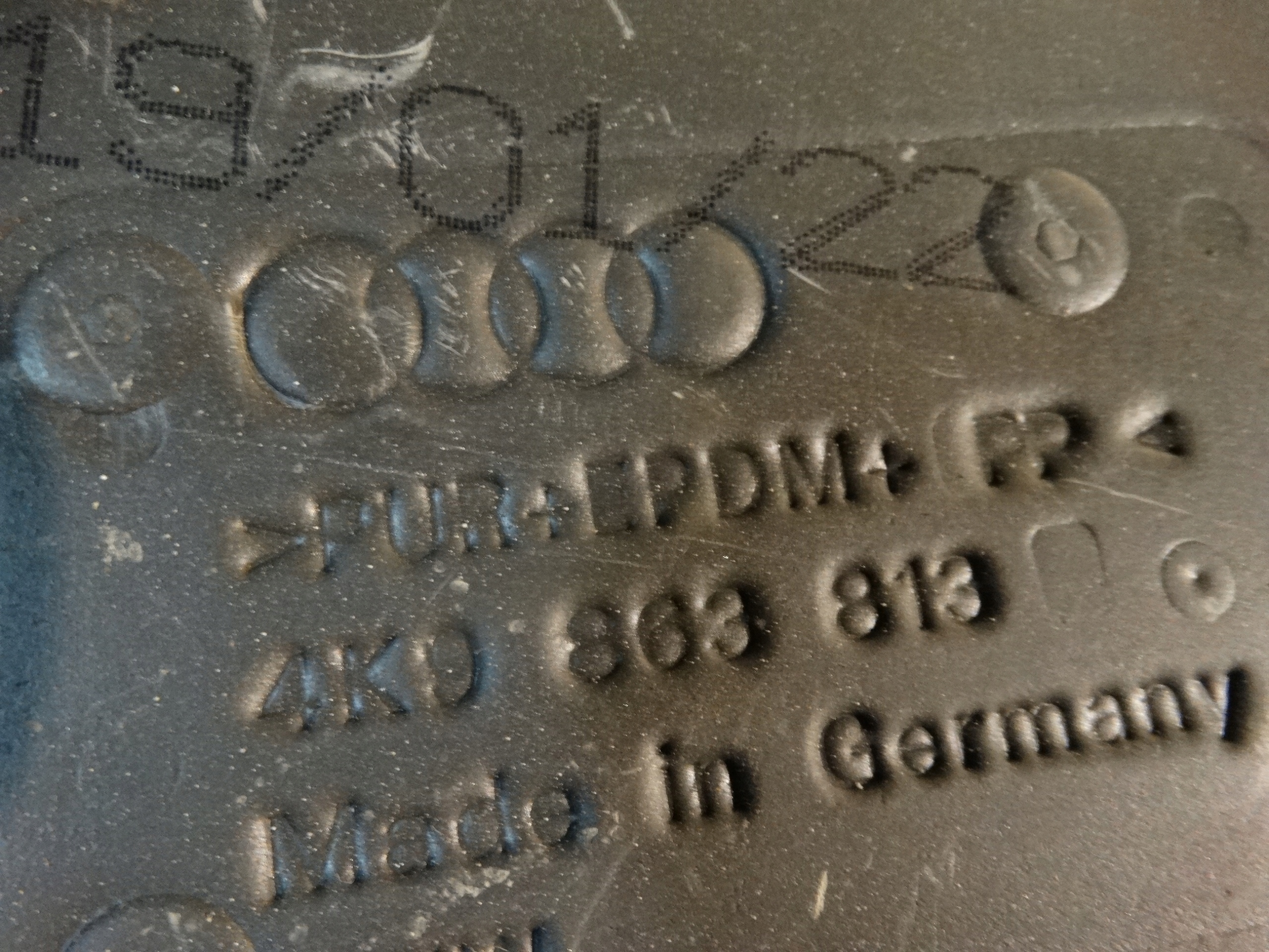 hangszigetelő NADKOLA bal hátsó AUDI A6 C8 AVANT 1