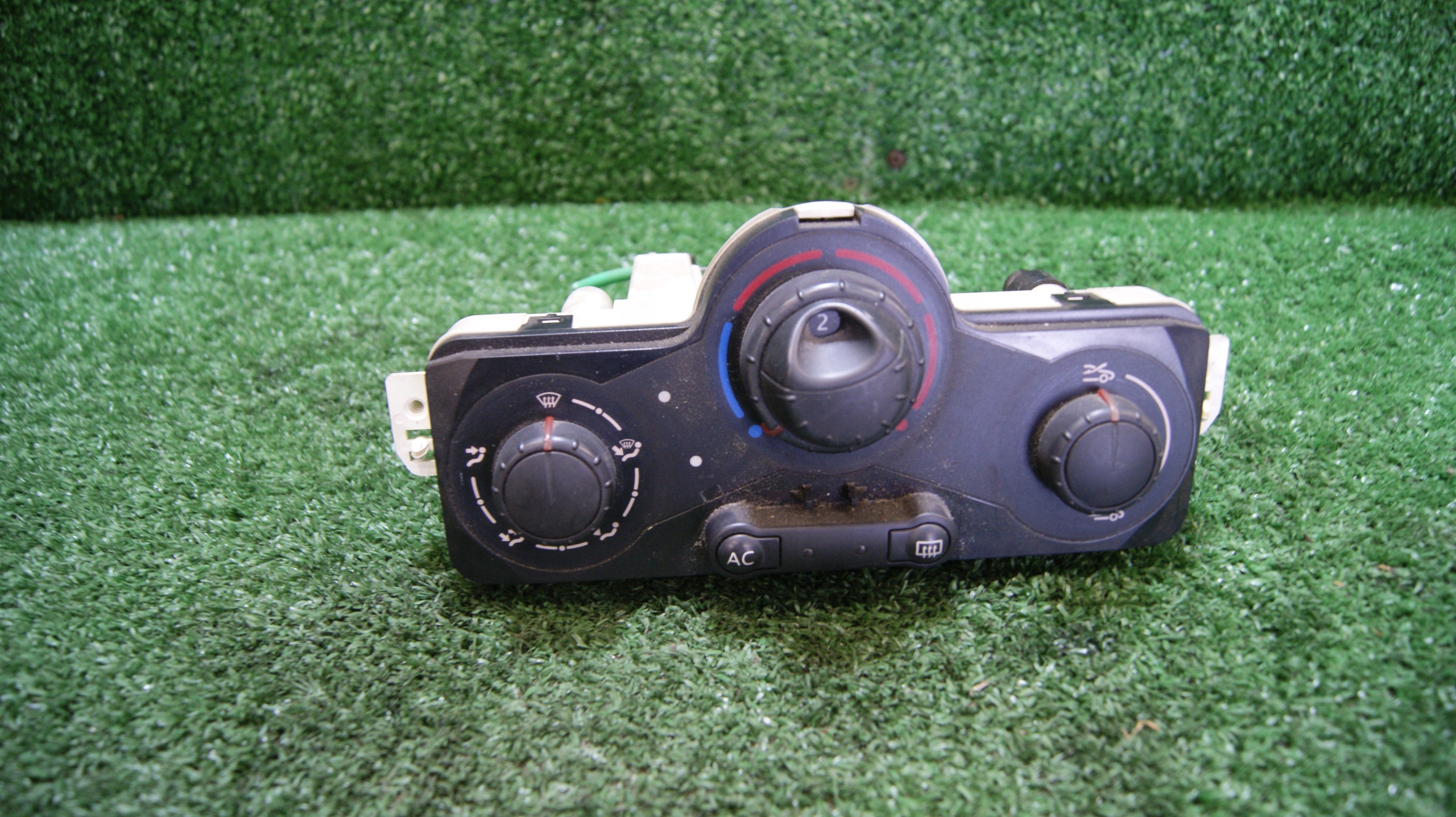 control panel air conditioning devices RENAULT MODUS 030967W 69597003