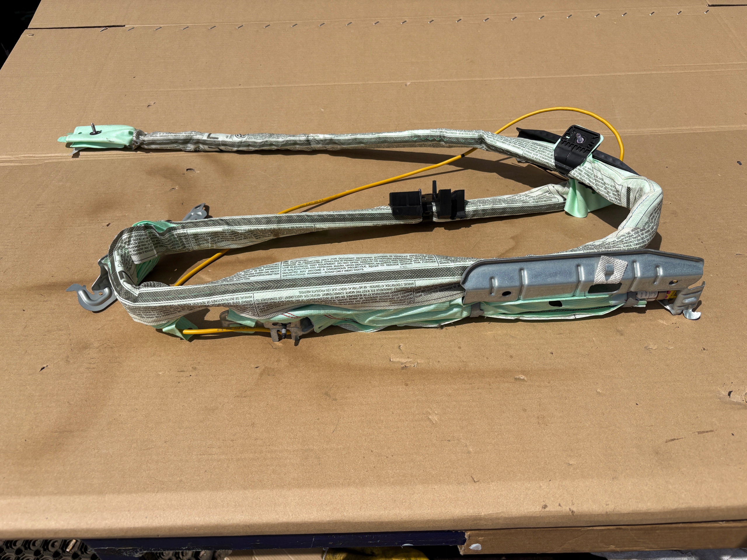 VW TOURAN Dachvorhang Airbag links 1T0880741G