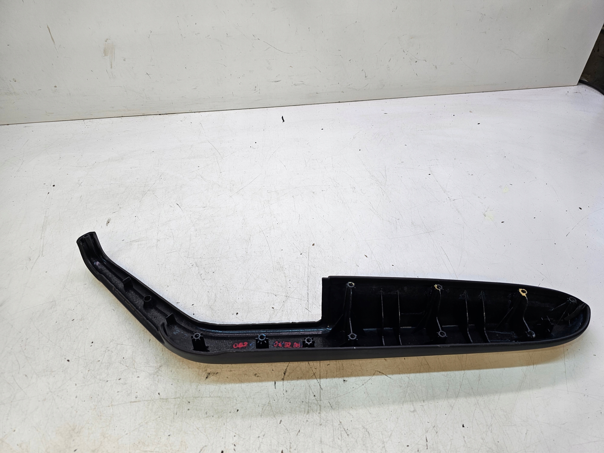 armrest door left front A4 B7 CABRIO 8H0867173