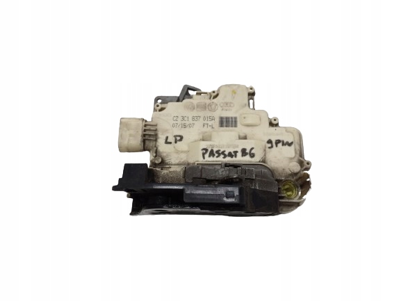 VW PASSAT B6 05- ZAMEK LEWY PRZÓD 9PIN 3C1837015A
