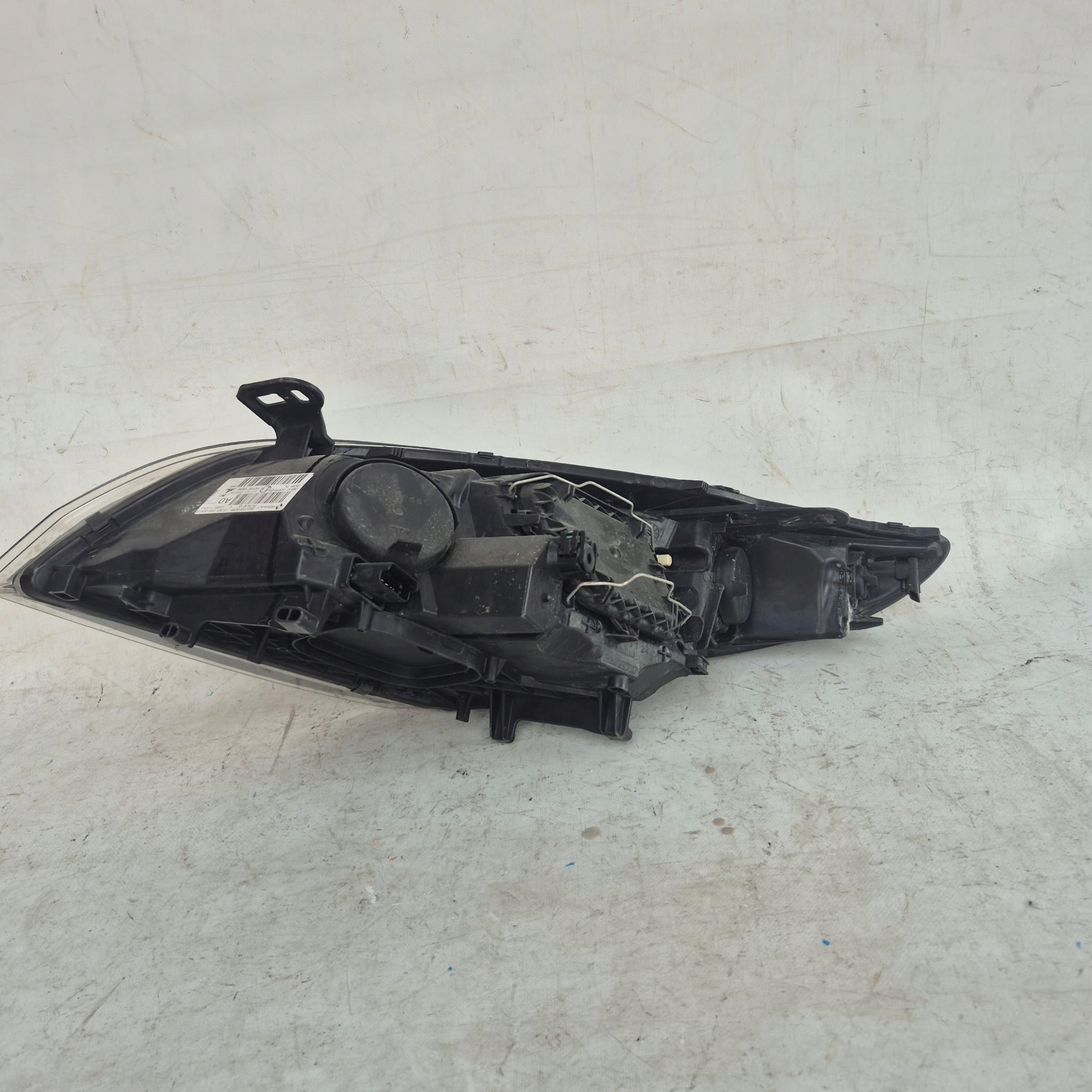 RENAULT MEGANE III 08- light right front front CIEMNA 260103187R