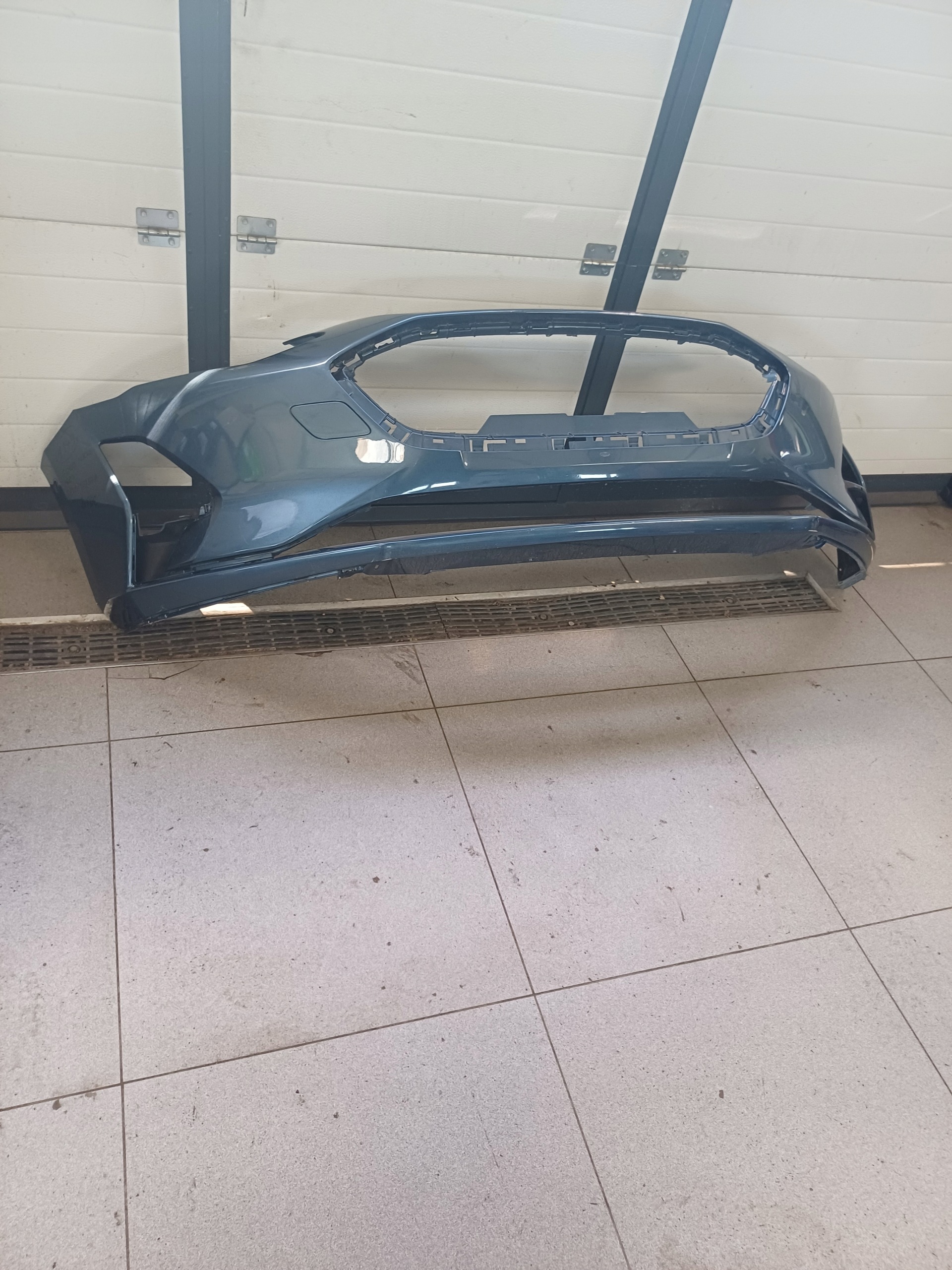 bumper front front FORD FOCUS MK4 JX7B-17757A 2X PDC
