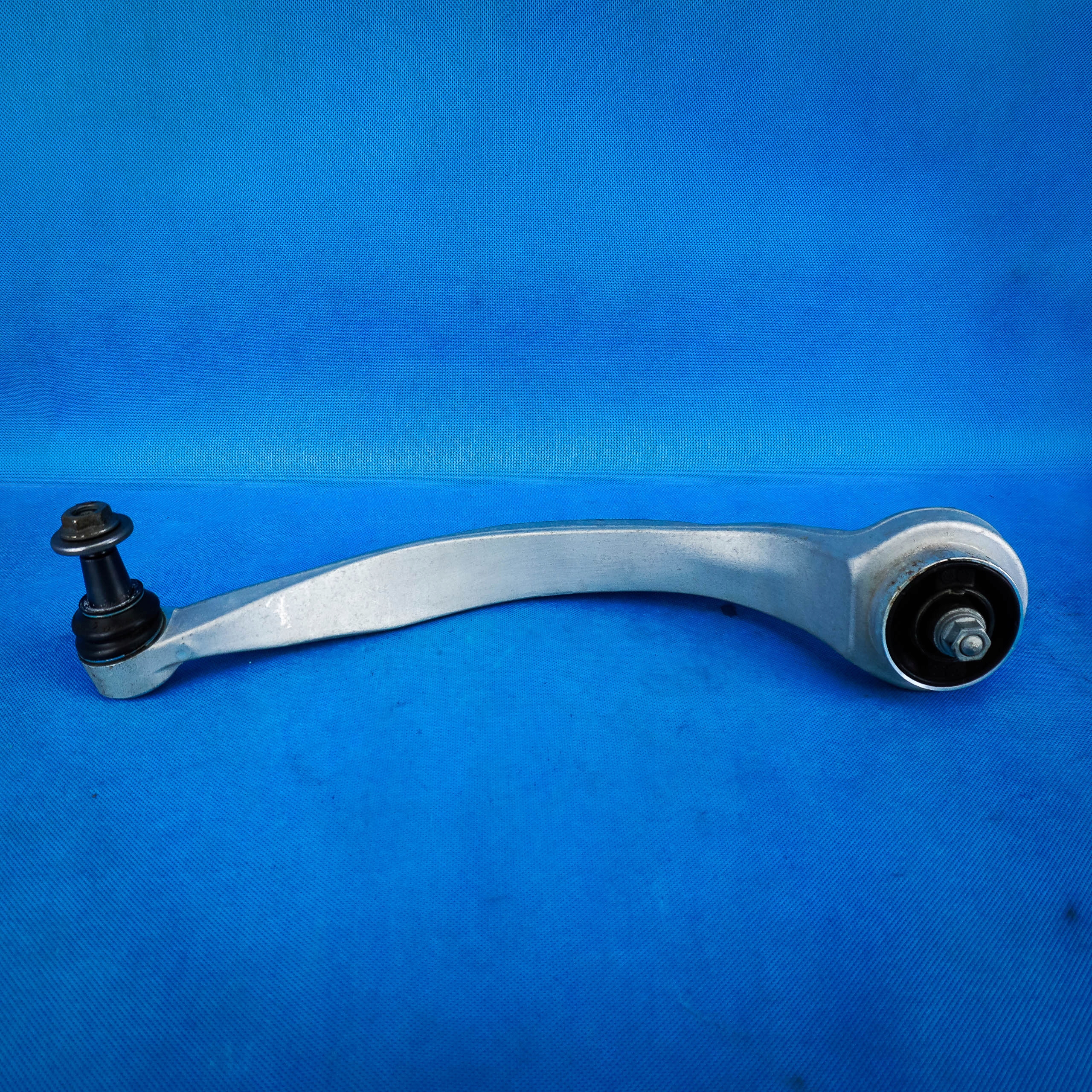 arm front right Audi A8 S8 4H 4H0407694G