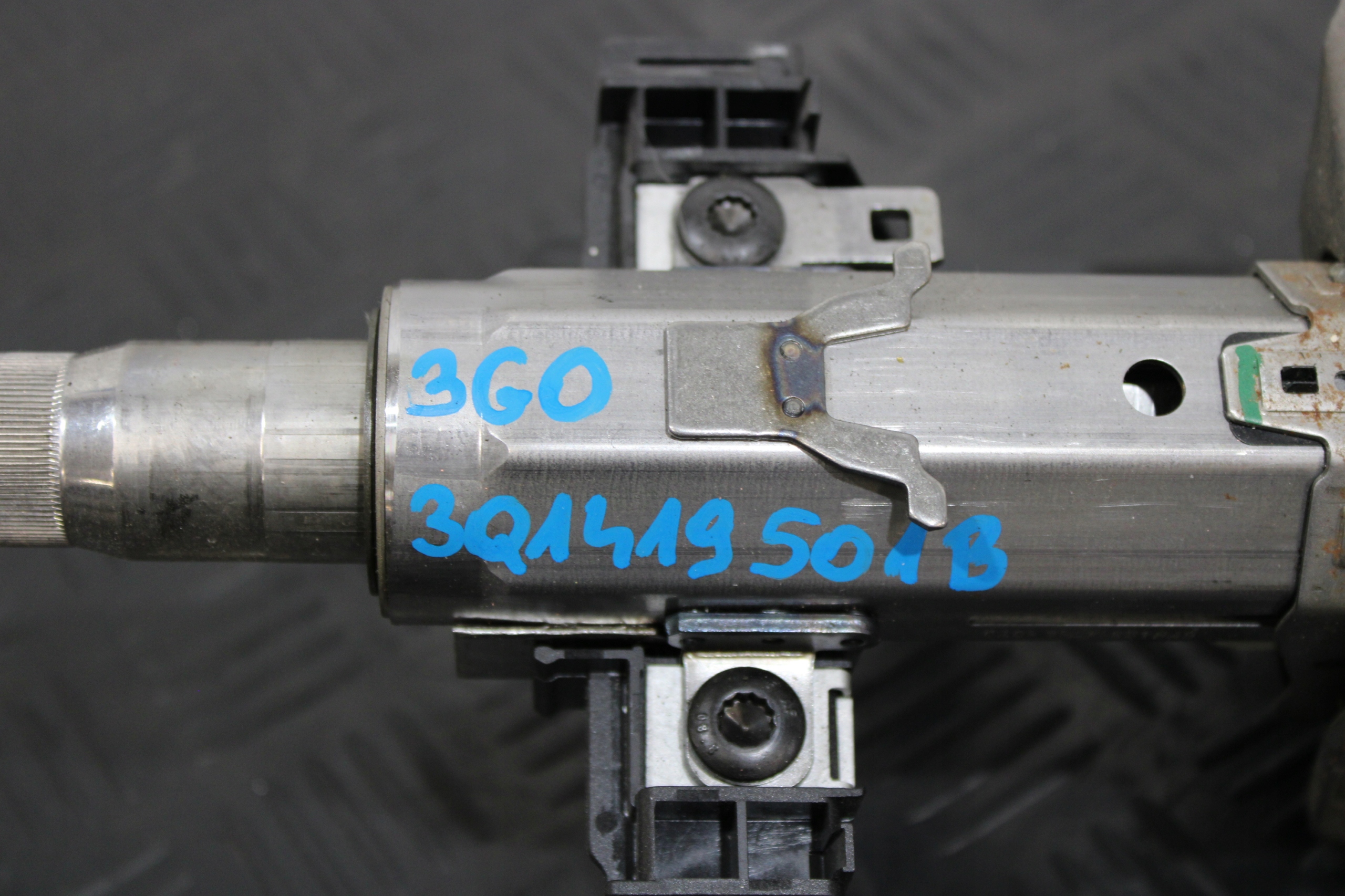 steering wheel rod 3Q1419501B VW PASSAT B8 3G0 3G9