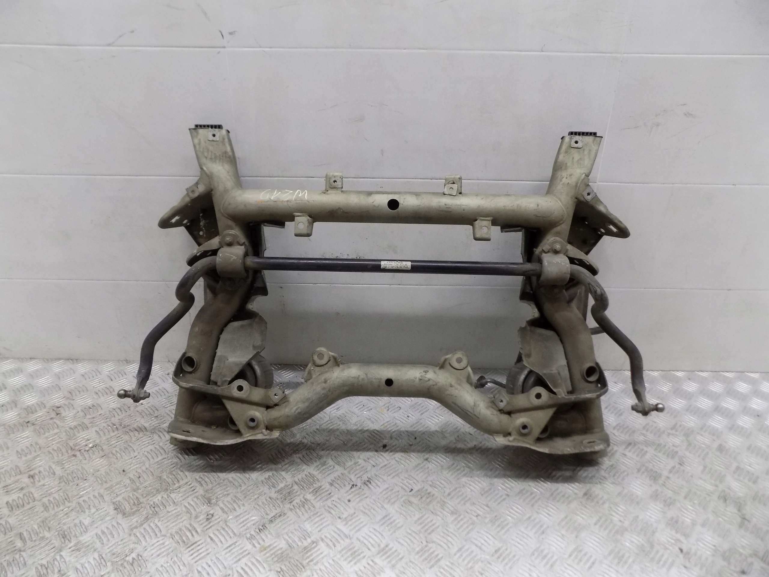MERCEDES E W212 axle beam front subframe front anti roll bar