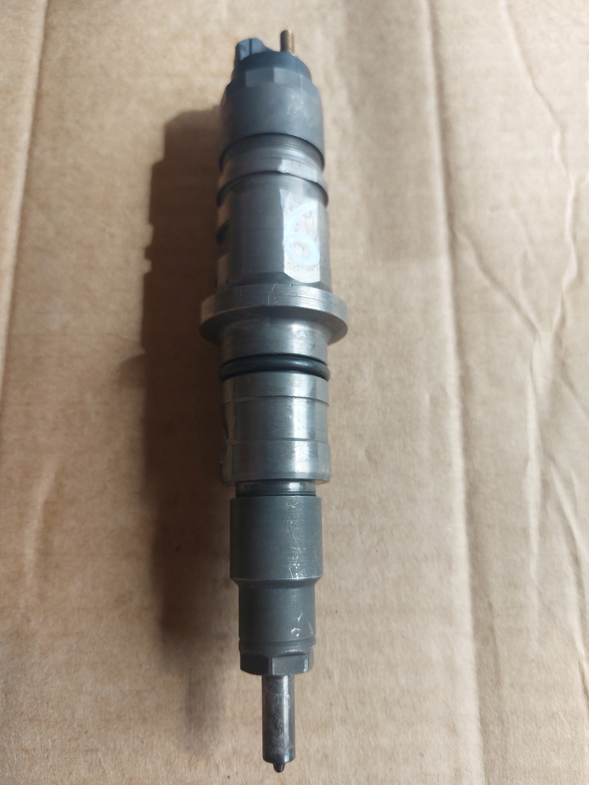 injector IVECO 3.9L BOSCH 0445120054