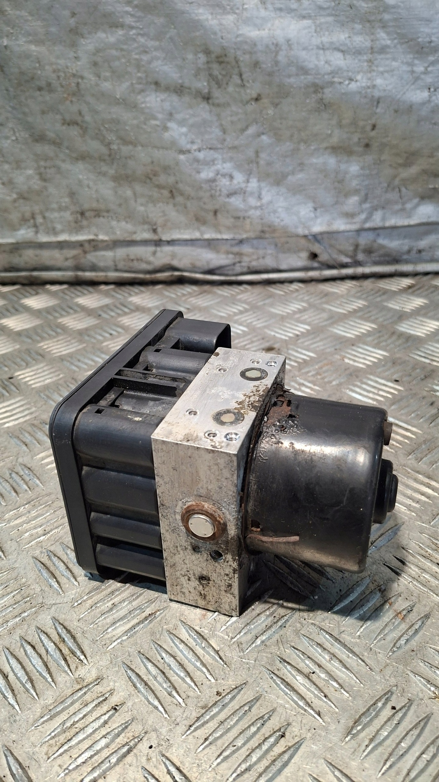 pump ABS VW GOLF IV 1.9TDI