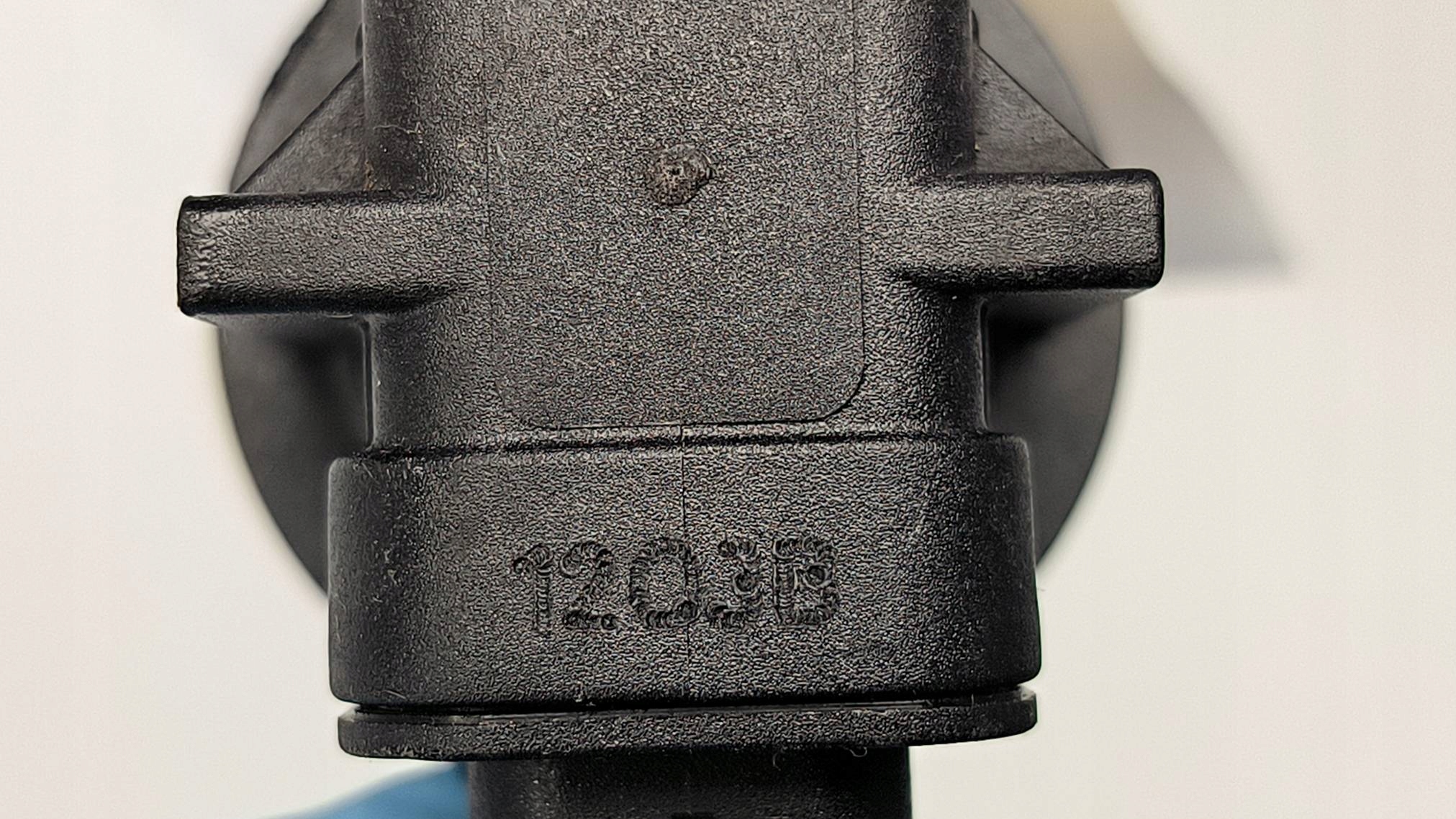 AGR-Ventil 9674084680 turbo PEUGEOT 5008