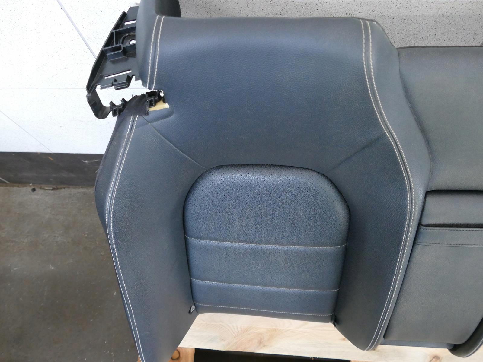 MERCEDES W207 A207 CABRIO OPARCIE KANAPY Leder heck