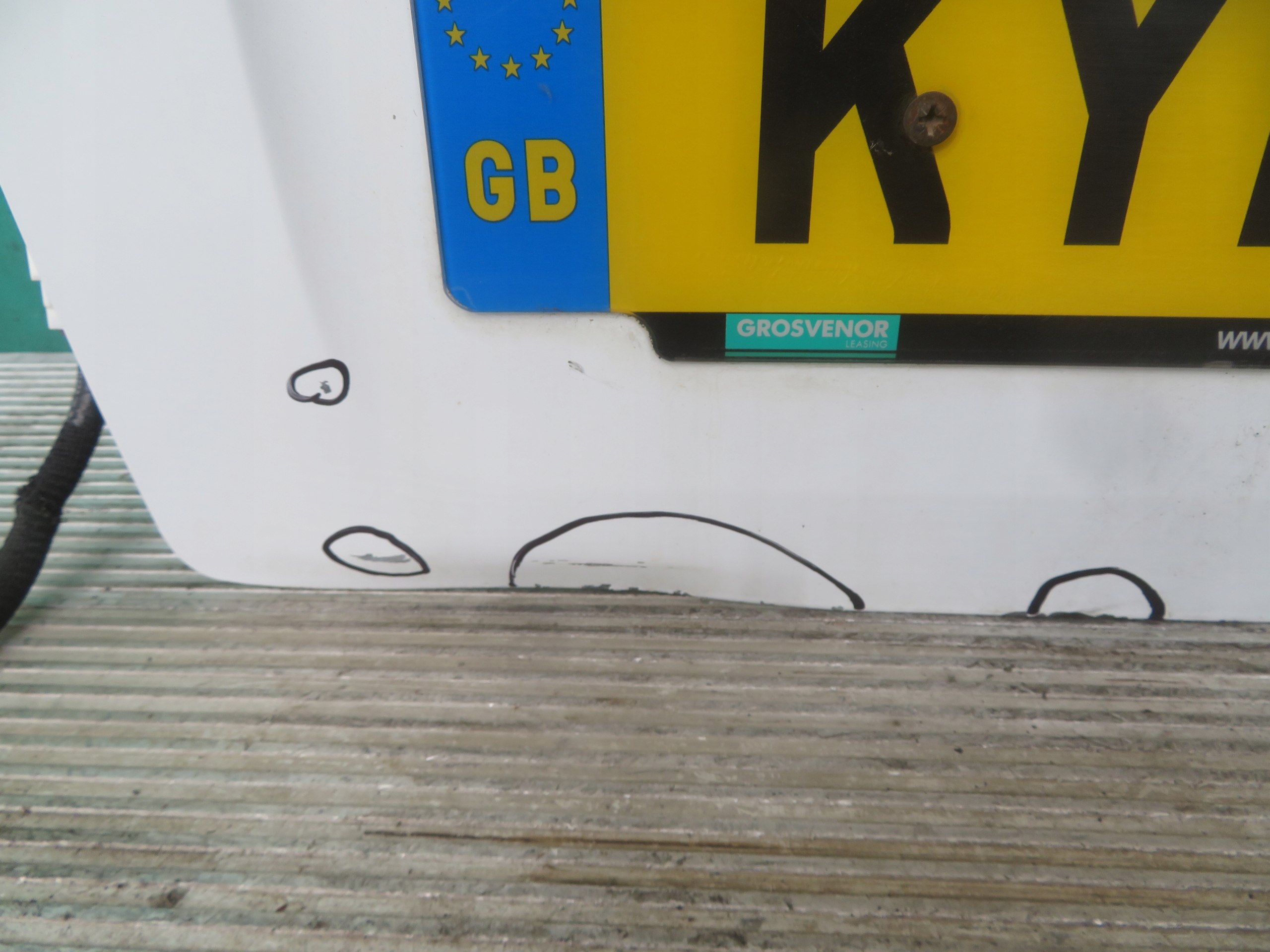 Tür links heck OPEL VIVARO RENAULT TRAFIC 17R