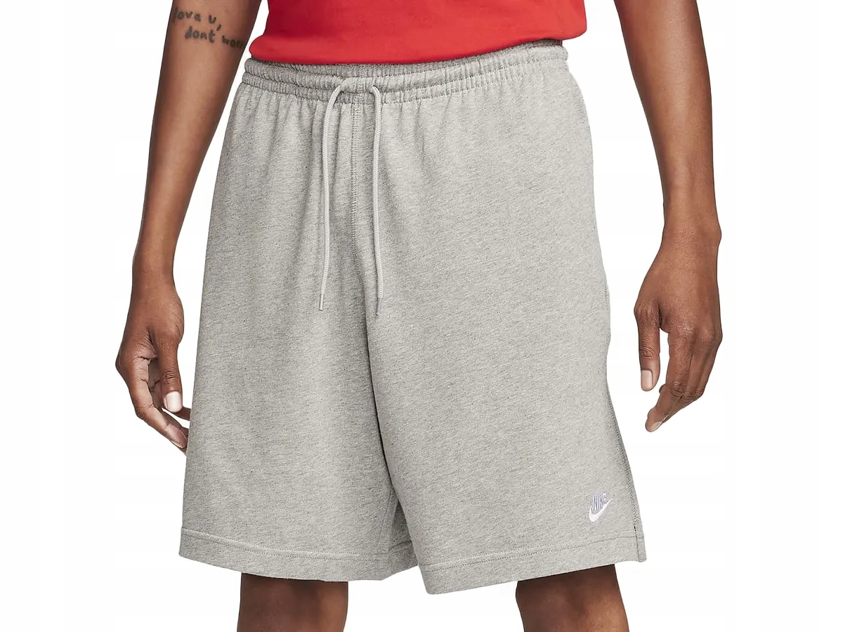 Nike kraťasy před kolena Club, velikost S