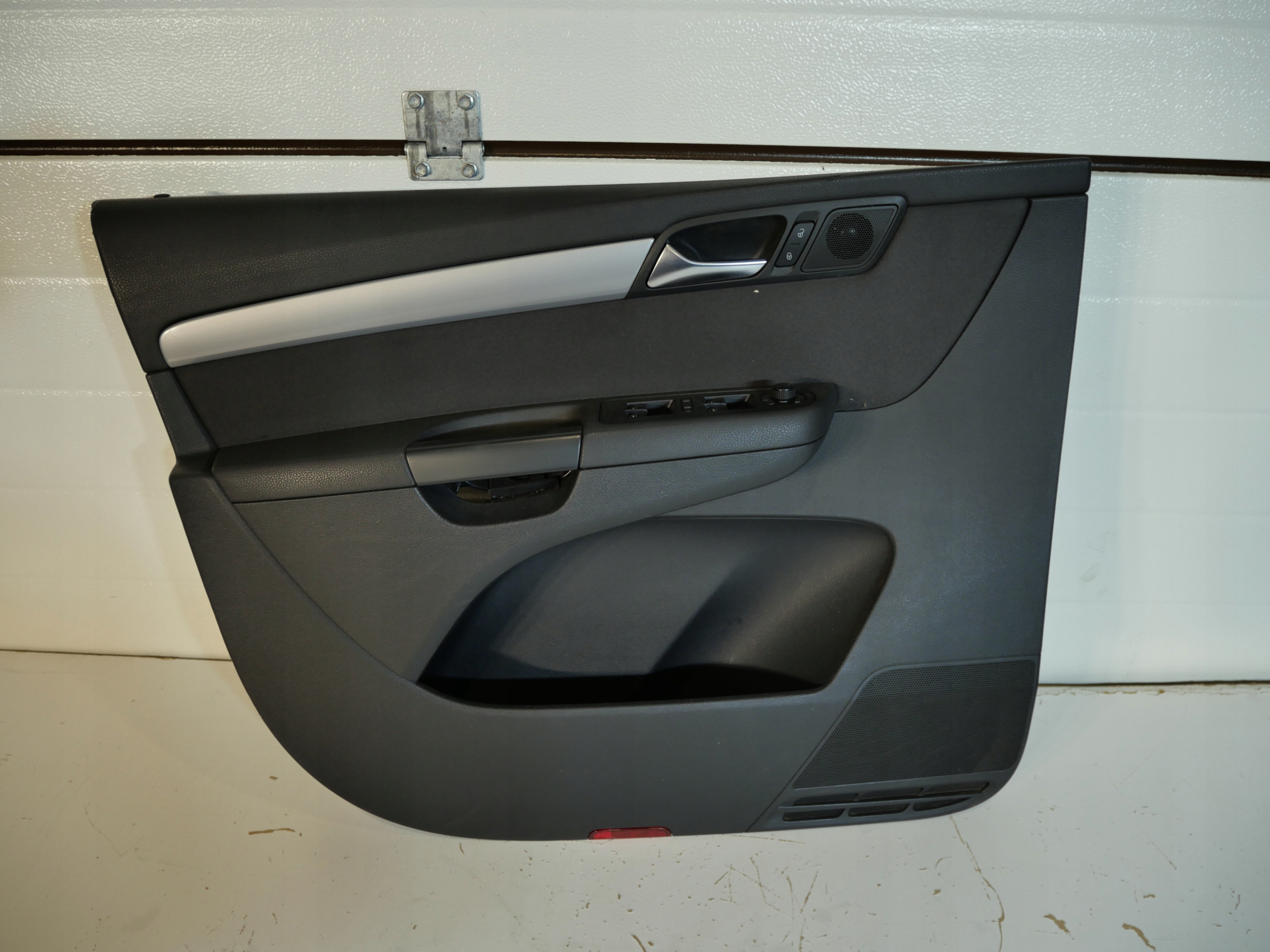 SHARAN ALHAMBRA upholstery left front 7N1867011