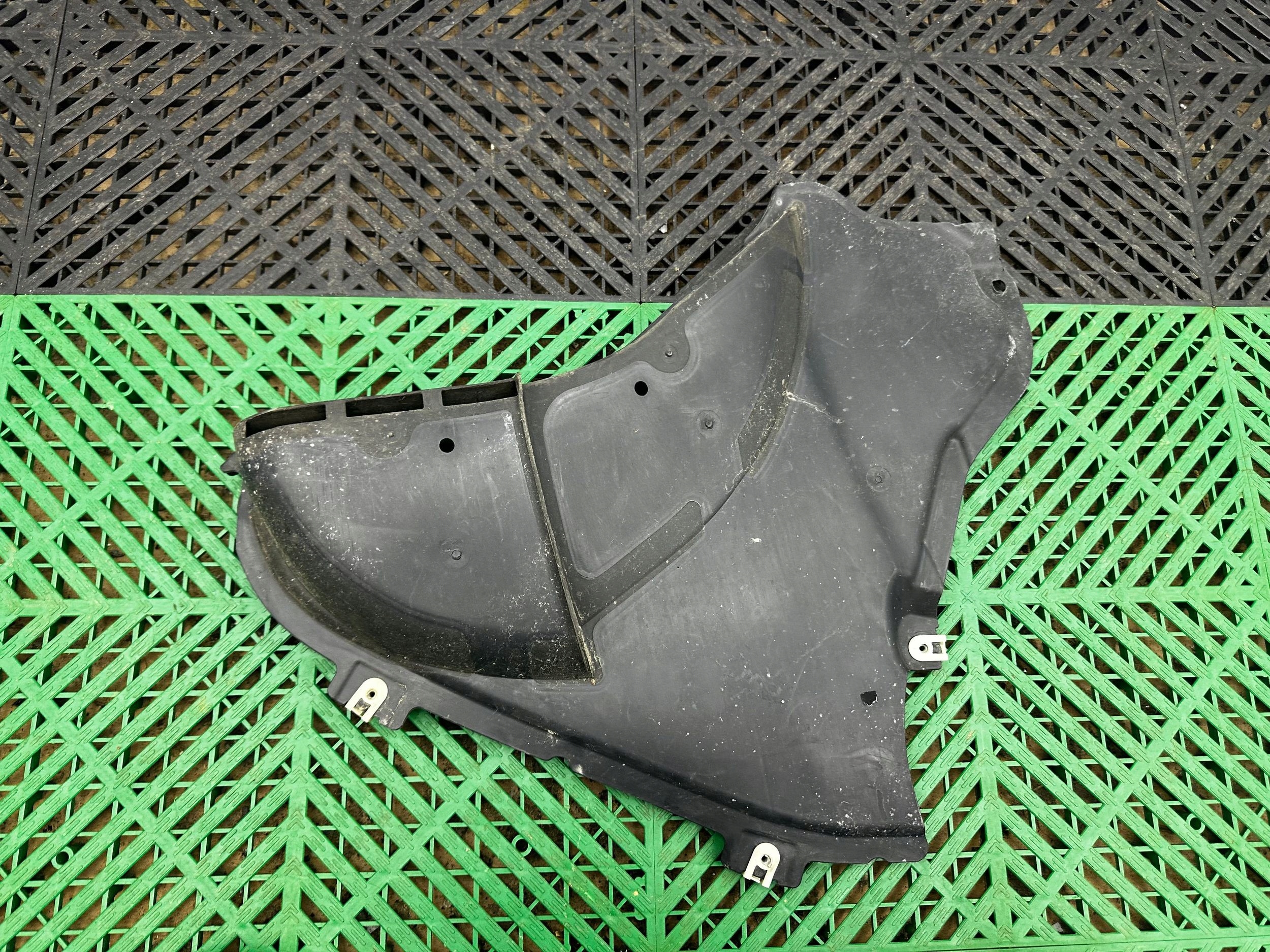 mudguard front BMW 5 G30 G31 7478703