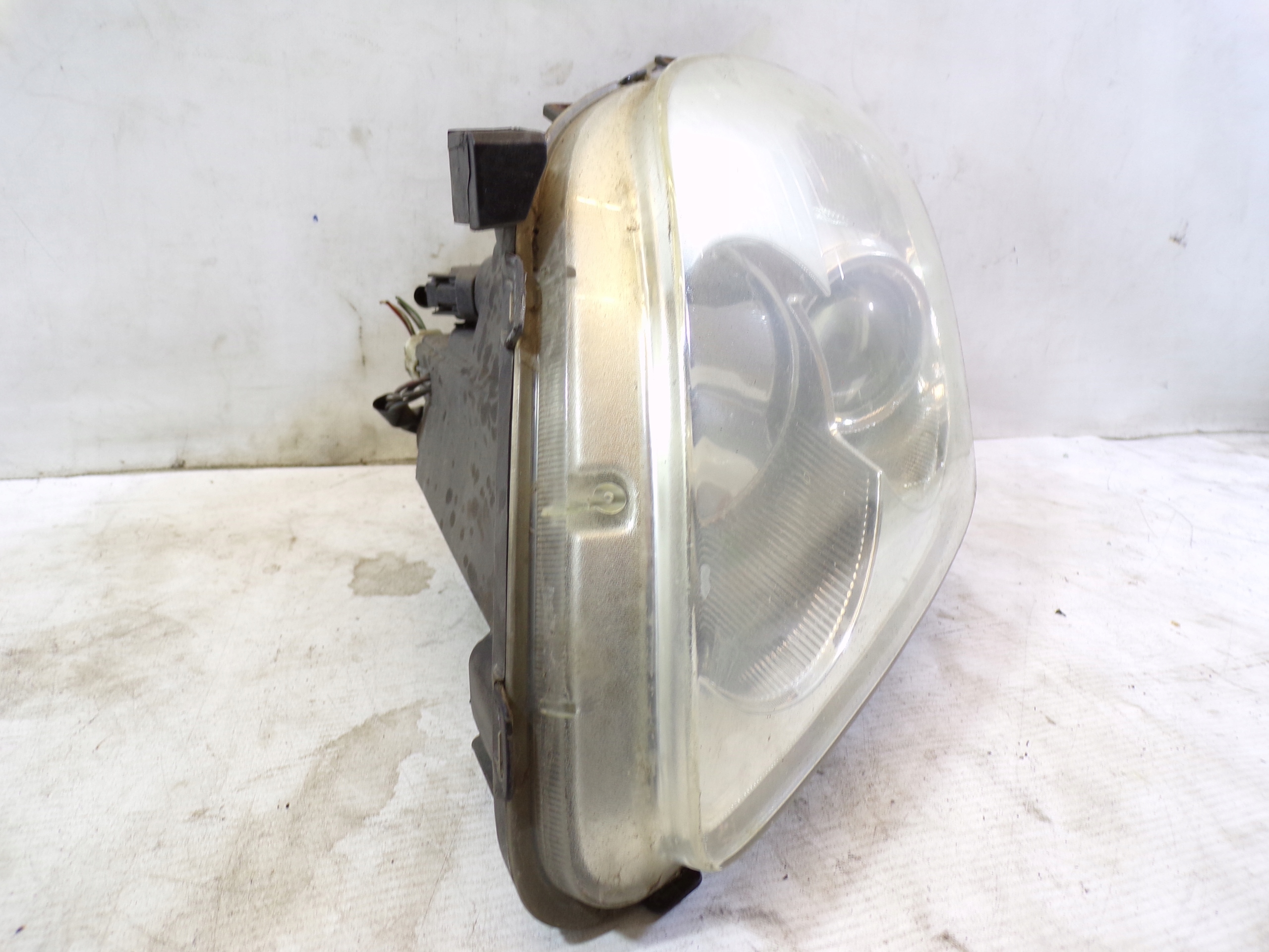 light front front left TOYOTA AVENSIS T25 (2) (K)
