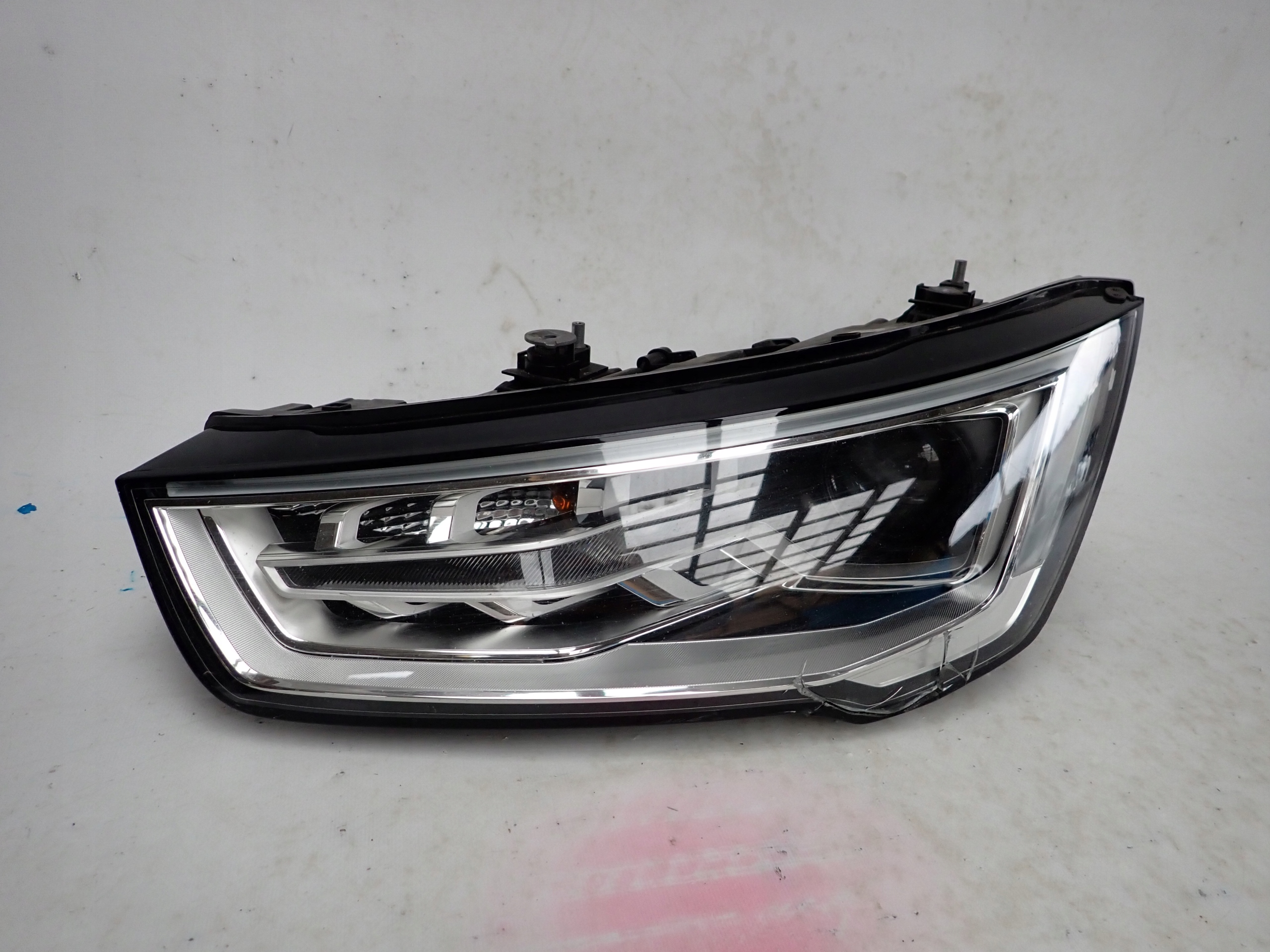 AUDI A1 8XA 14- LIFT light left front front XENON 8XA941005