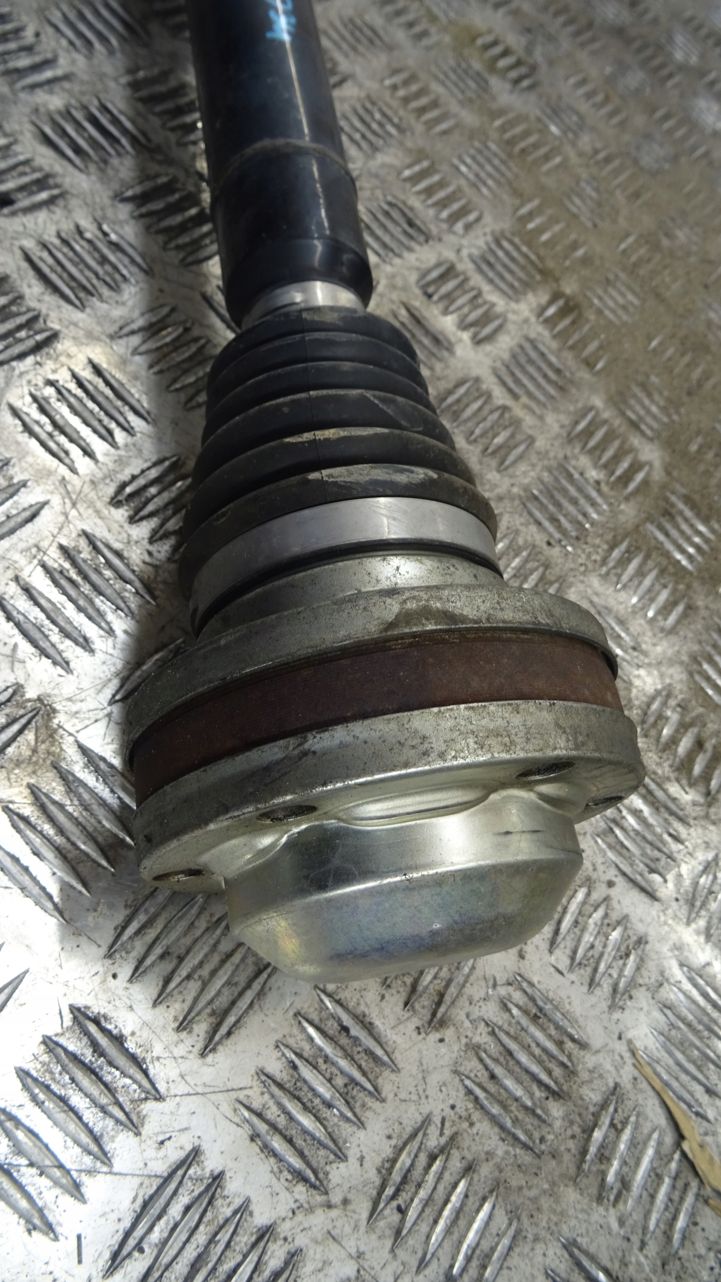 semi-axis right VW PASSAT B8 3Q0407272C