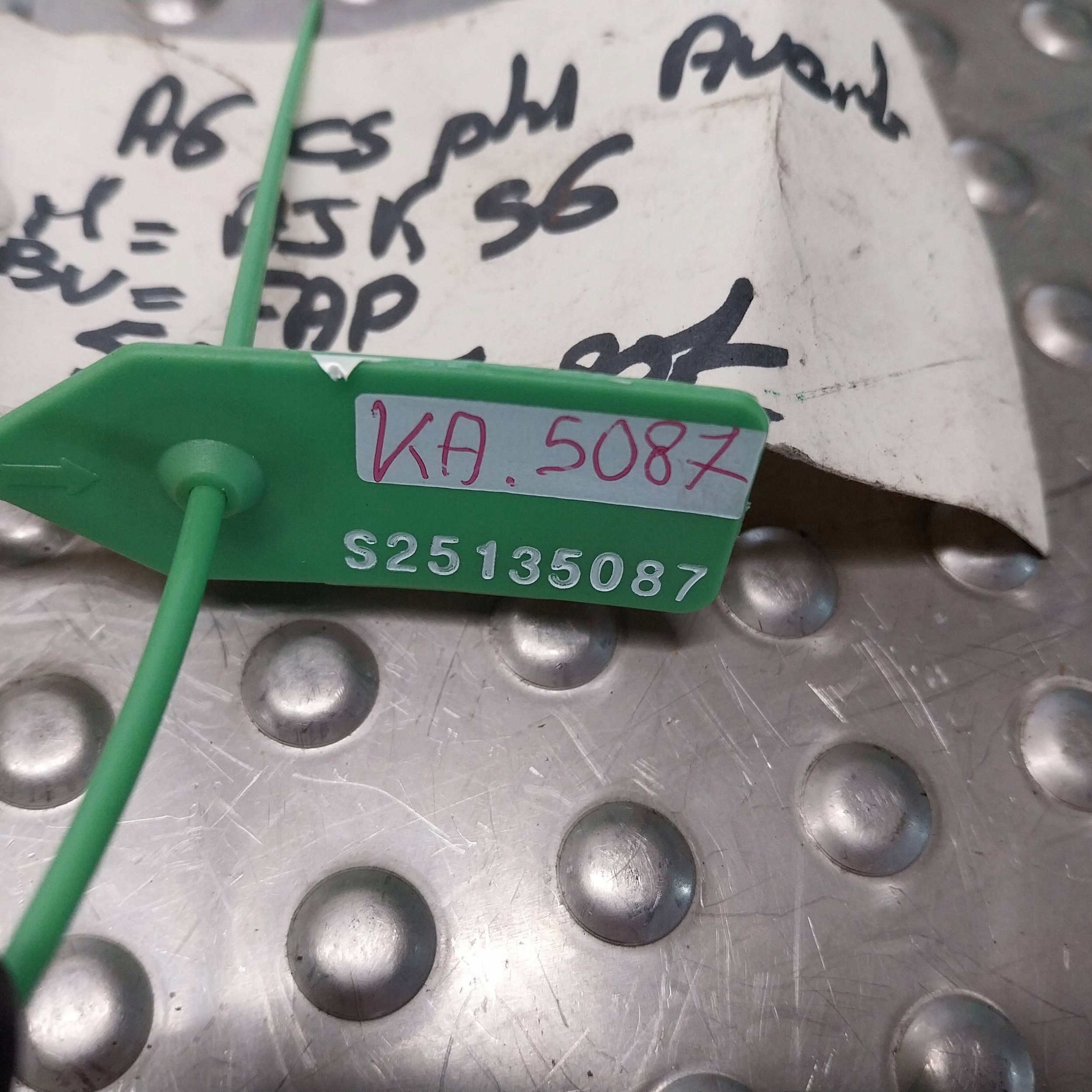 computer control unit of the engine 8D0907389E 0265109462 AUDI A4 B5 A6 C5 2.5D