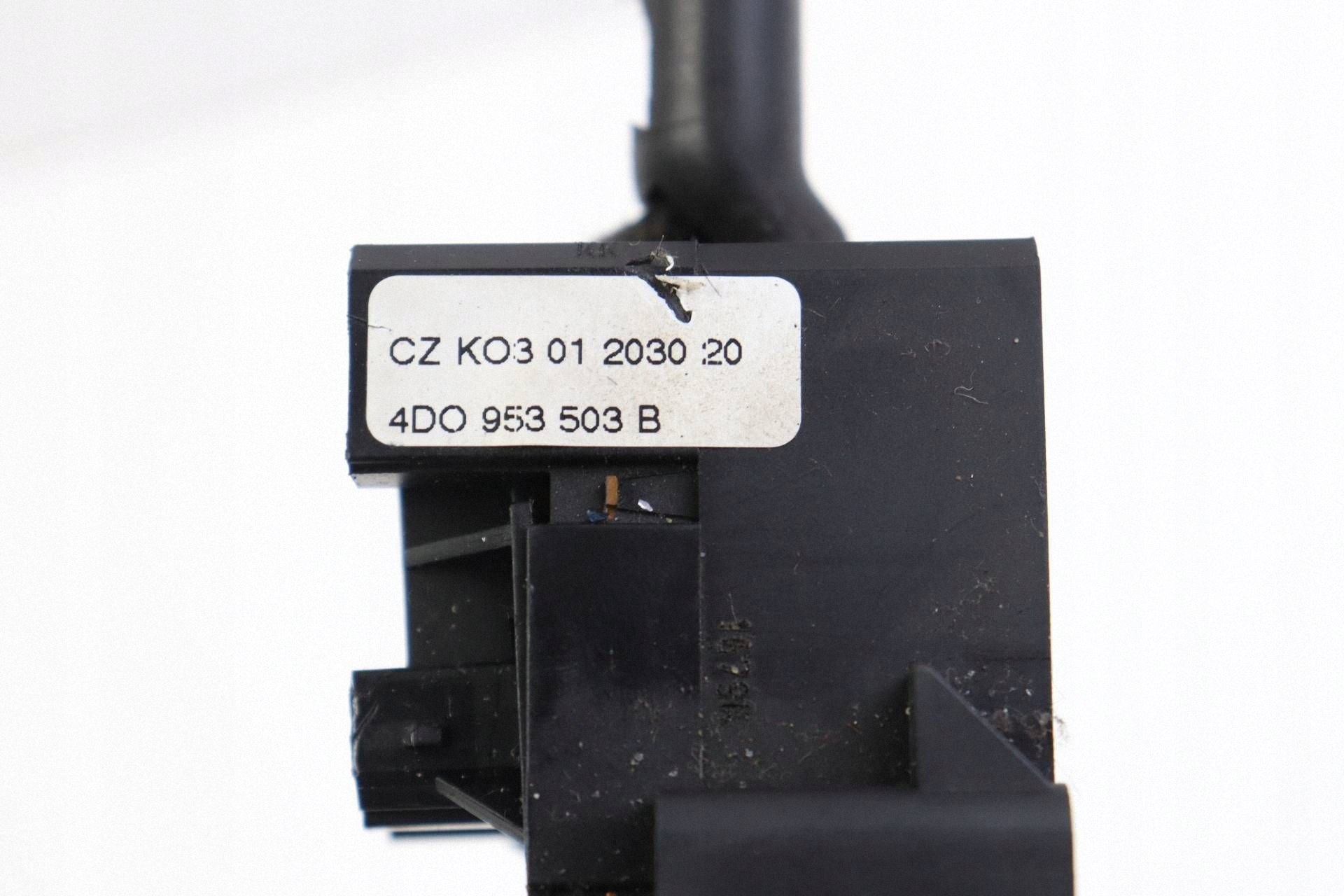 AUDI A4 B5 FL AUDI A8 D2 bouton commodo indicateurs de direction 4D0953503B