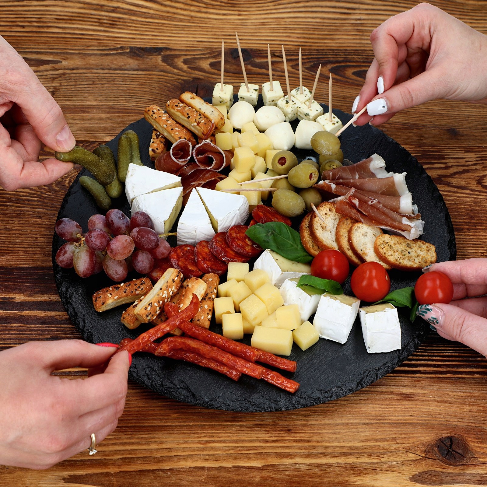 PATERA OBROTOWA KAMIEŃ ŁUPKOWA TALERZ DO TORTÓW 30 Materiał wykonania kamionka