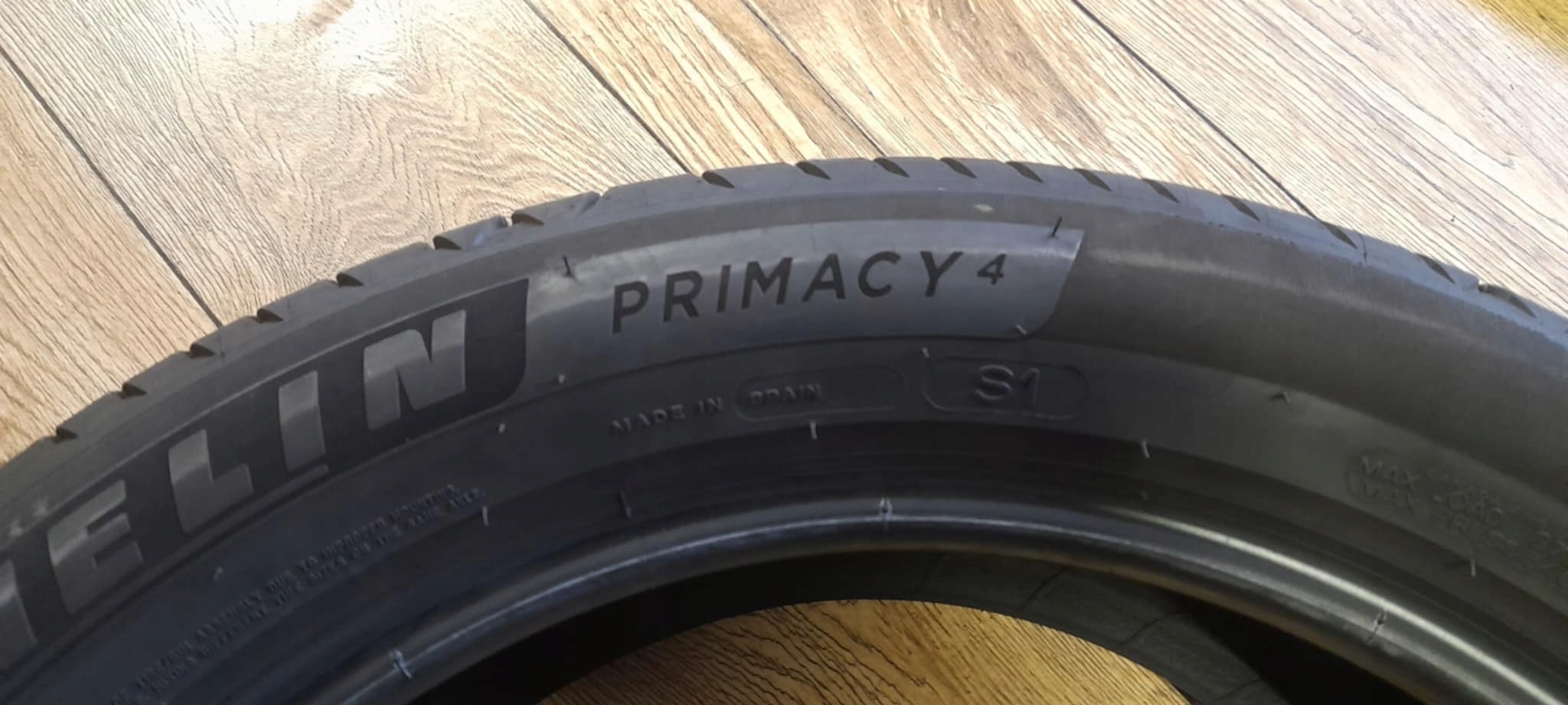 MICHELIN PRIMACY 4 235/50R19 103V XL 2025