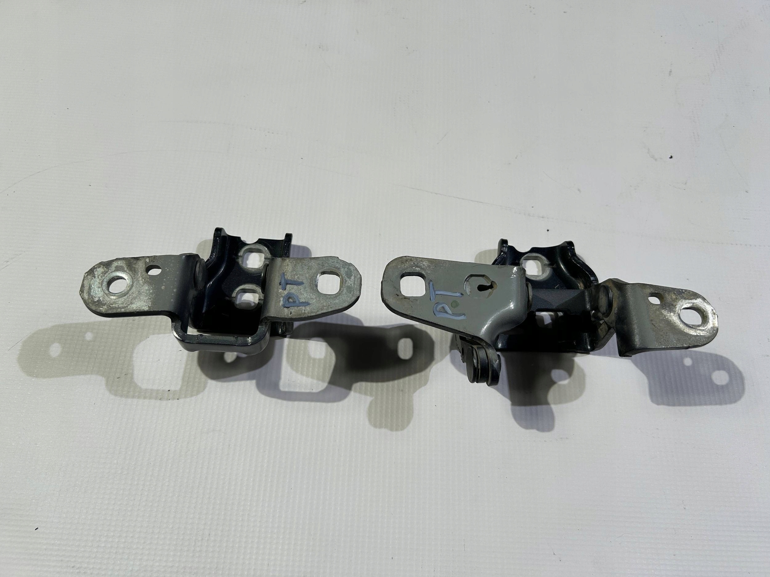 hinges hinge door tylnych rear part prawych right Dodge RAM 1500 2009