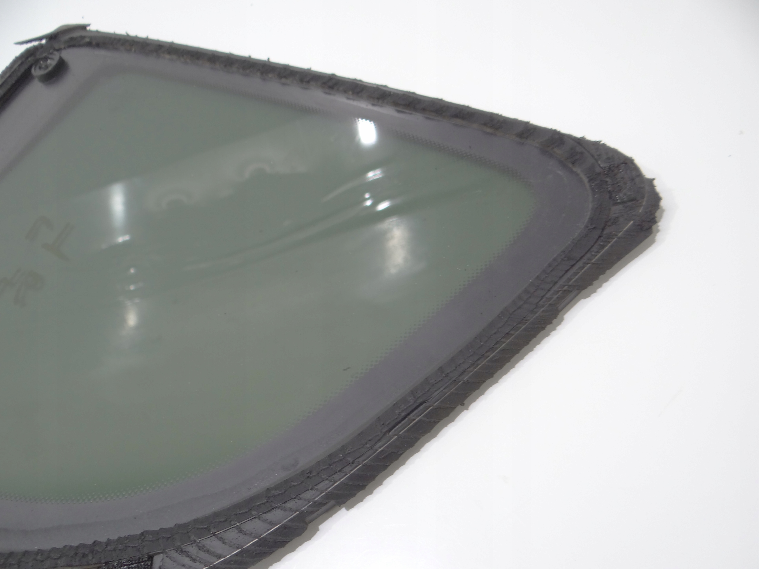 window bodywork left rear part BMW 2 F46 OE