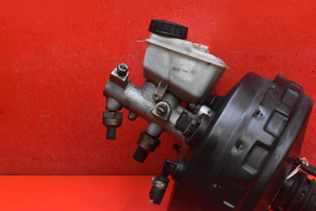 servo servofreno EU P30665453 VOLVO S60 1 e 2.0 T 180 KM 00-04