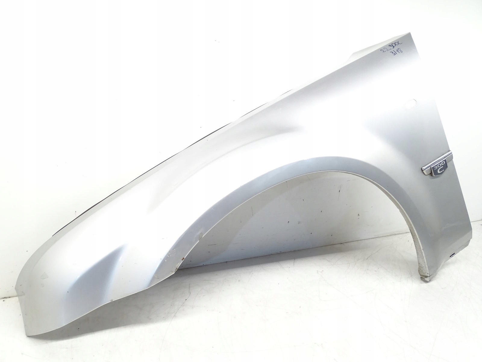 fender left front front CHRYSLER 300C