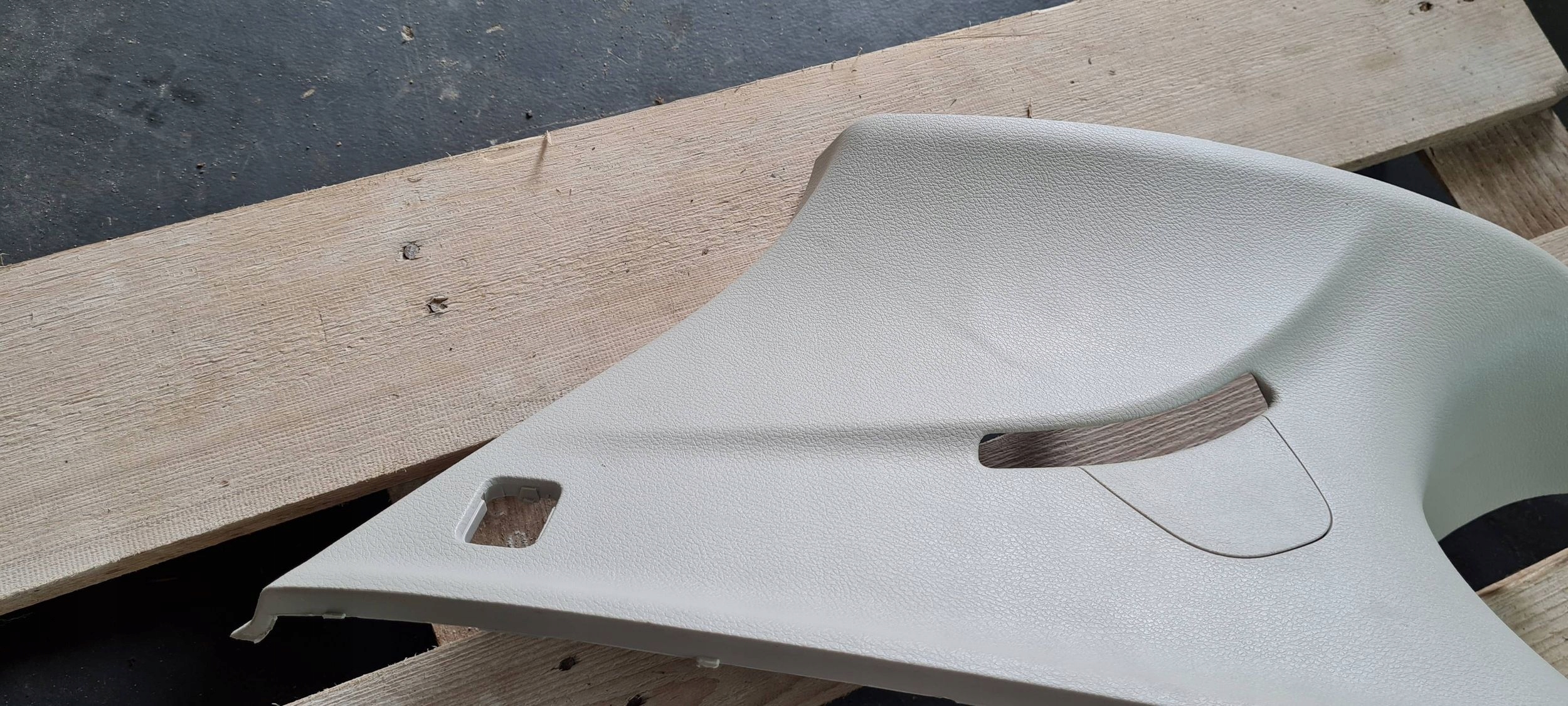 Chrysler Pacifica 2022O SLONA SLUPKA bonnet boot left rear part 5RJ07TRM