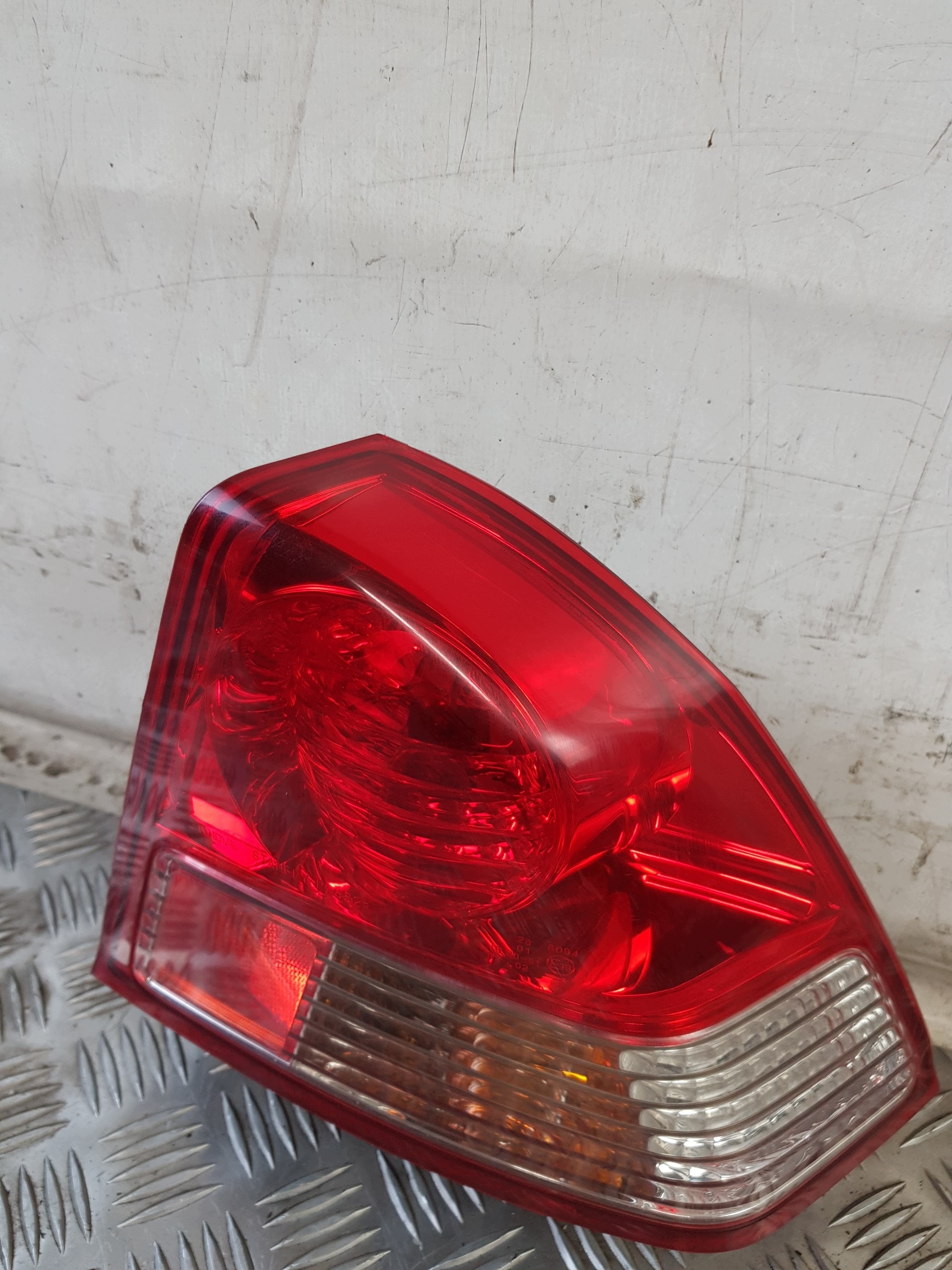 light right rear part HONDA CIVIC VII sedan 2005r