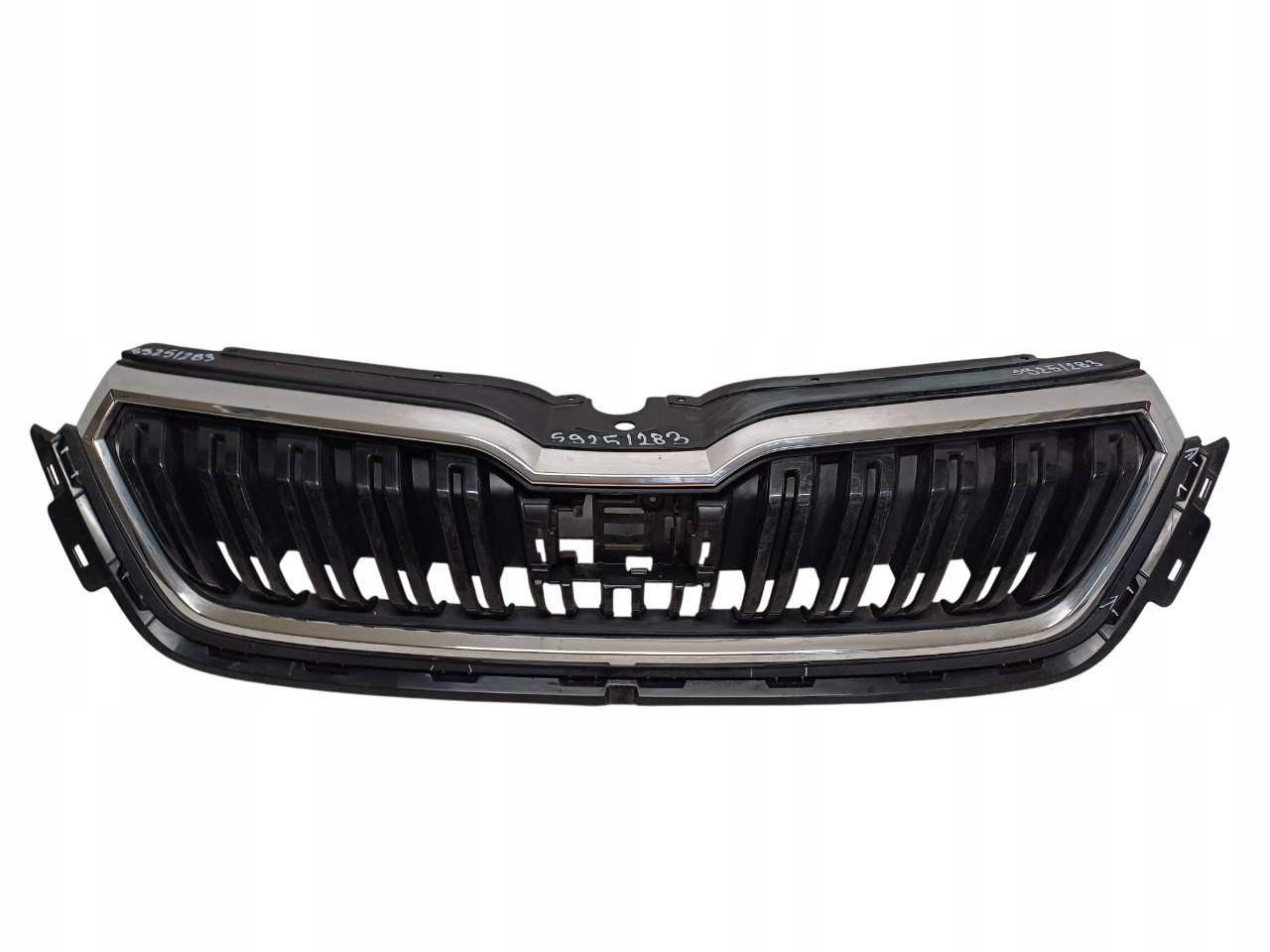 SKODA KAMIQ 19- GRILL GRIL ATRAPA 658853653A