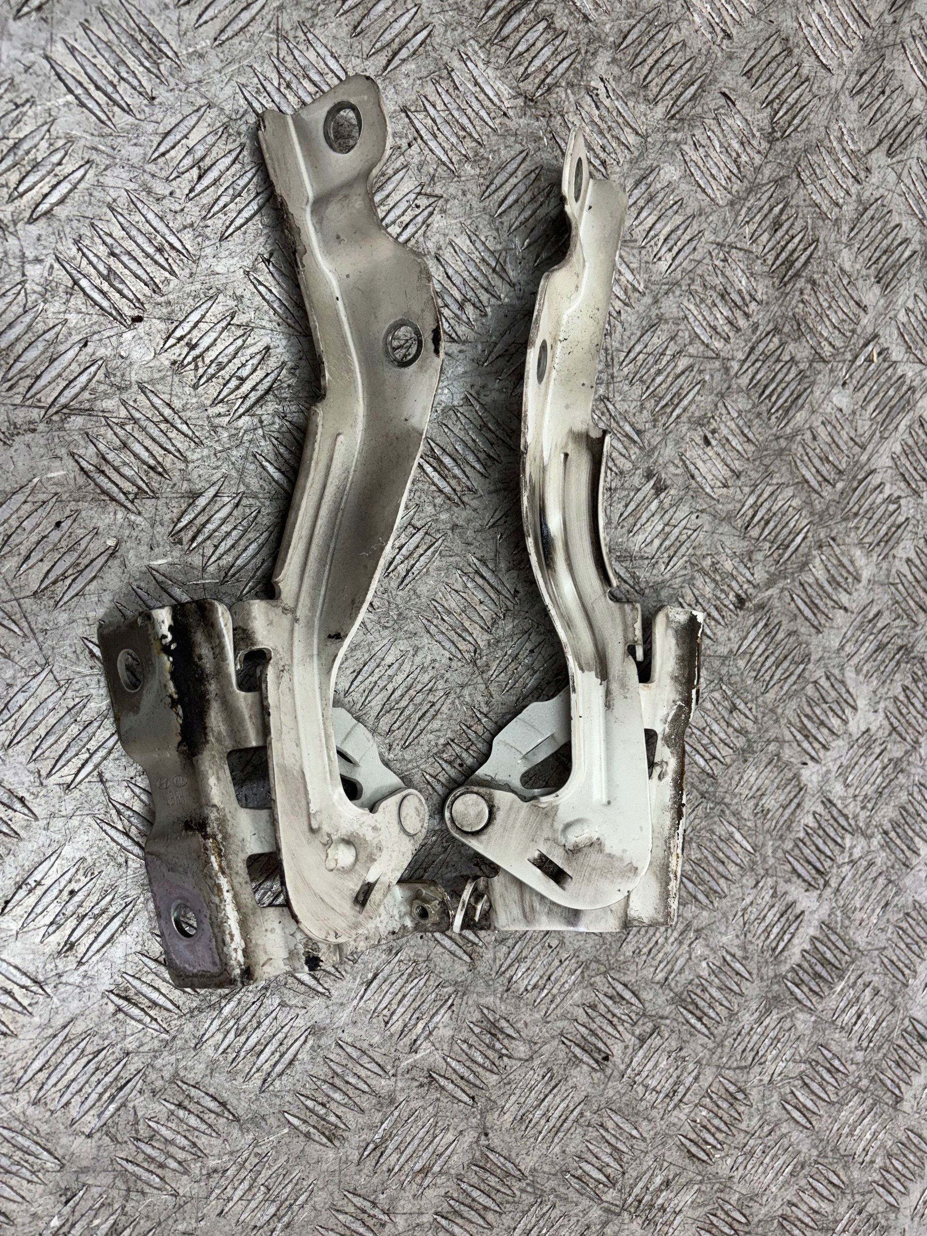 hinge bonnet hinges left right KIA RIO III 11