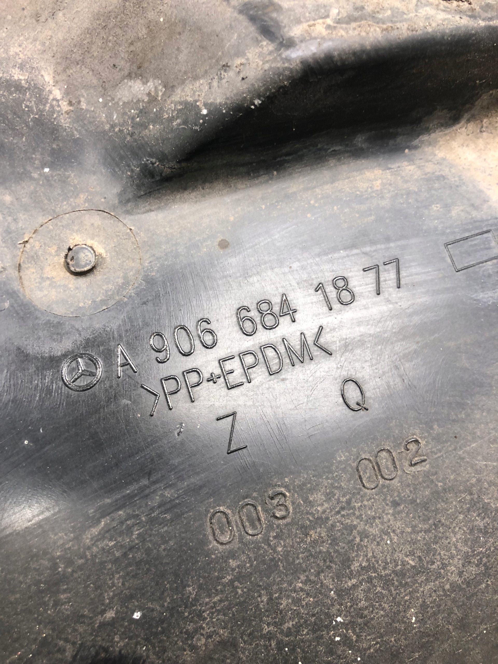 mudguard right front part rear MERCEDES SPRINTER W906 A9066841877